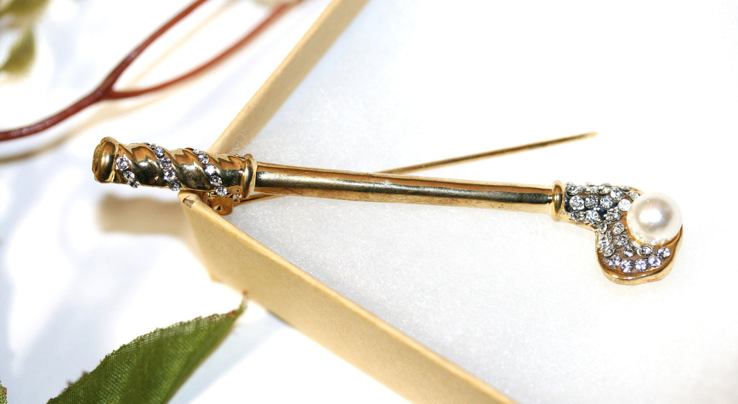 Golf Club & Ball Brooch Gold-tone Clear Crystal Enamel Golf Club Brooch Pin