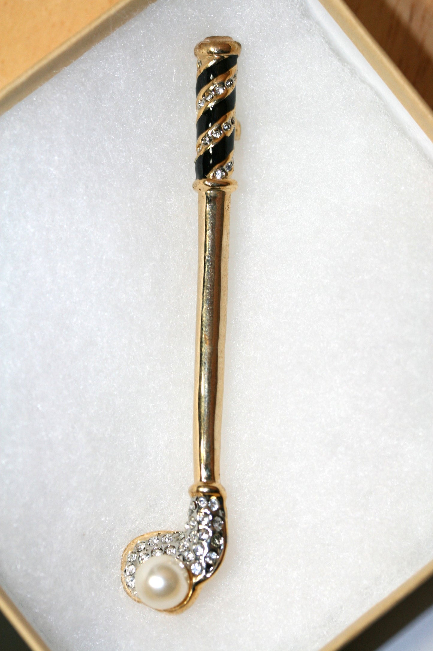 Golf Club & Ball Brooch Gold-tone Clear Crystal Enamel Golf Club Brooch Pin