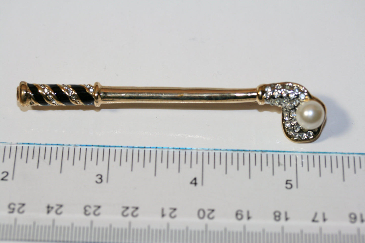 Golf Club & Ball Brooch Gold-tone Clear Crystal Enamel Golf Club Brooch Pin