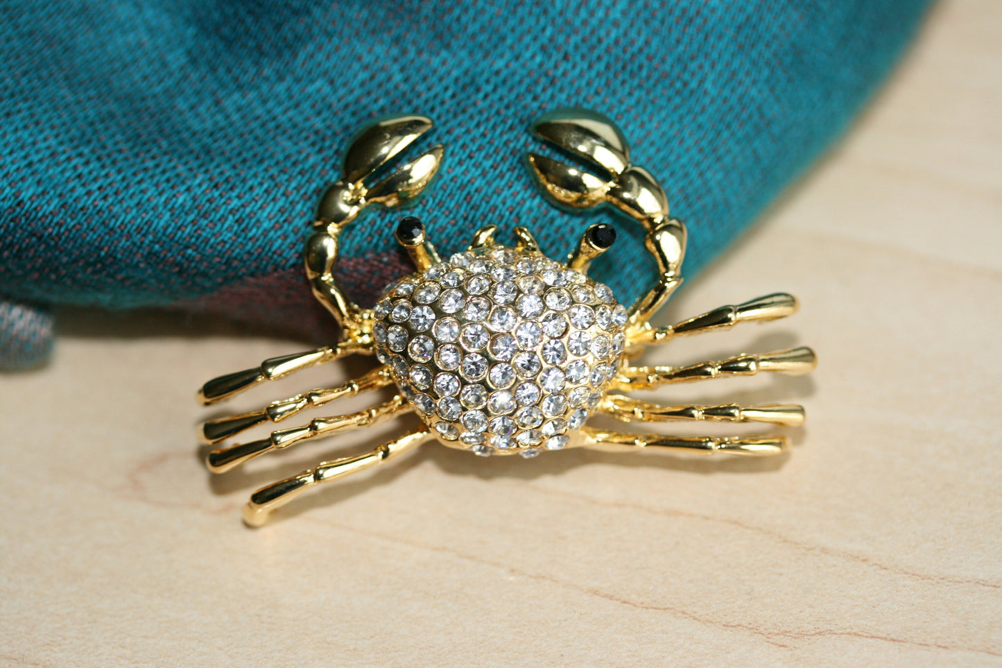 Rhinestone Crab Brooch Pin NEW Crab Brooches Sparkling Rhinestone Lovely Sea Animal Brooch Pins Gifts
