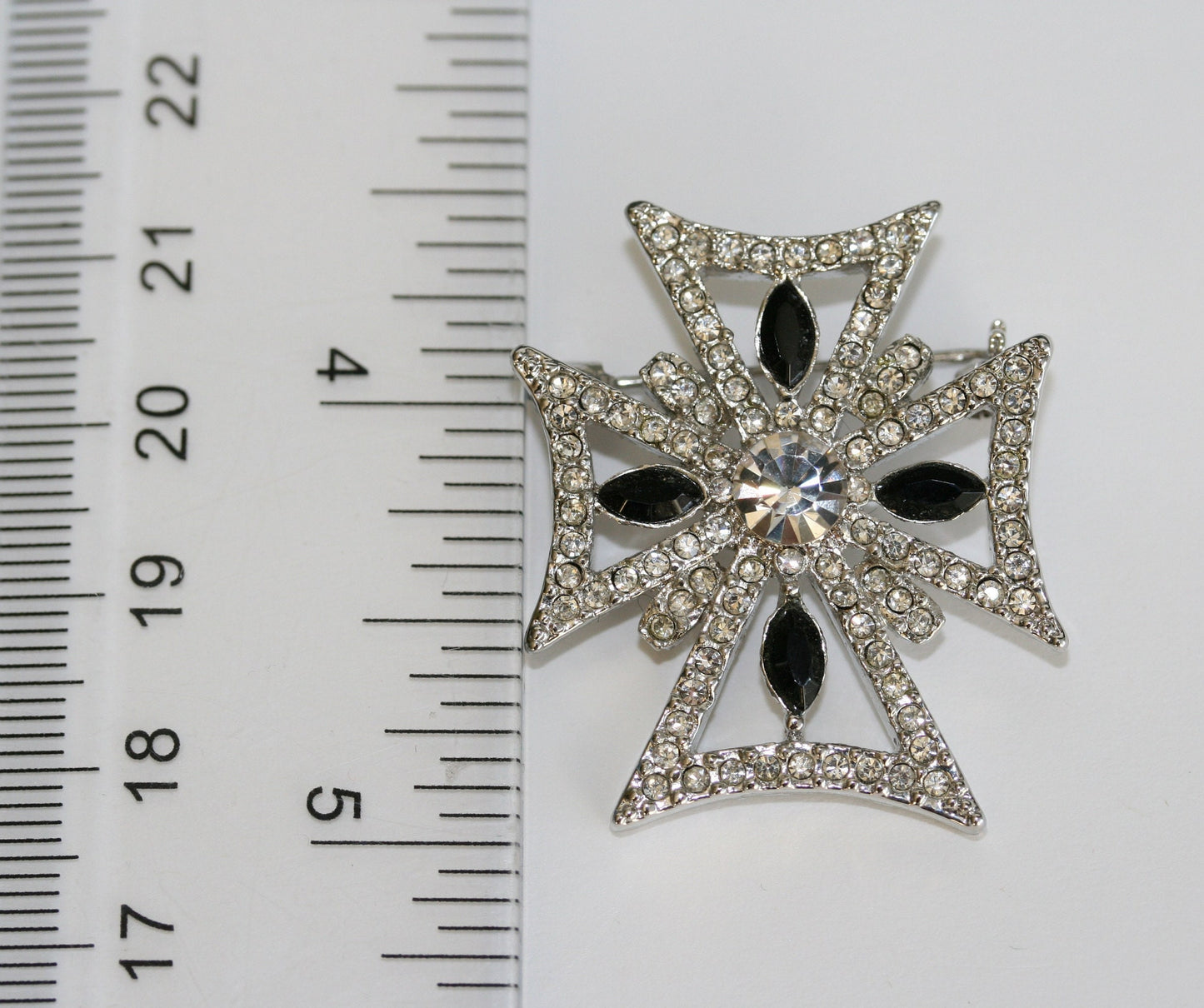 Vintage MALTESE CROSS Brooch Pin Silver plated With Black and Clear Crystal