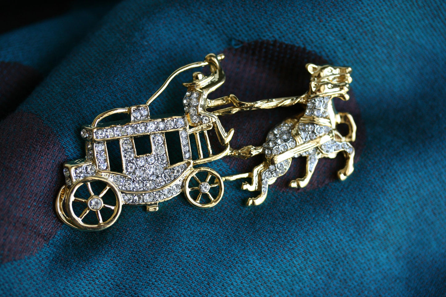 Rhinestone Stagecoach Brooch Vintage Horse Cowboy Wild W Coach Brooch Pin