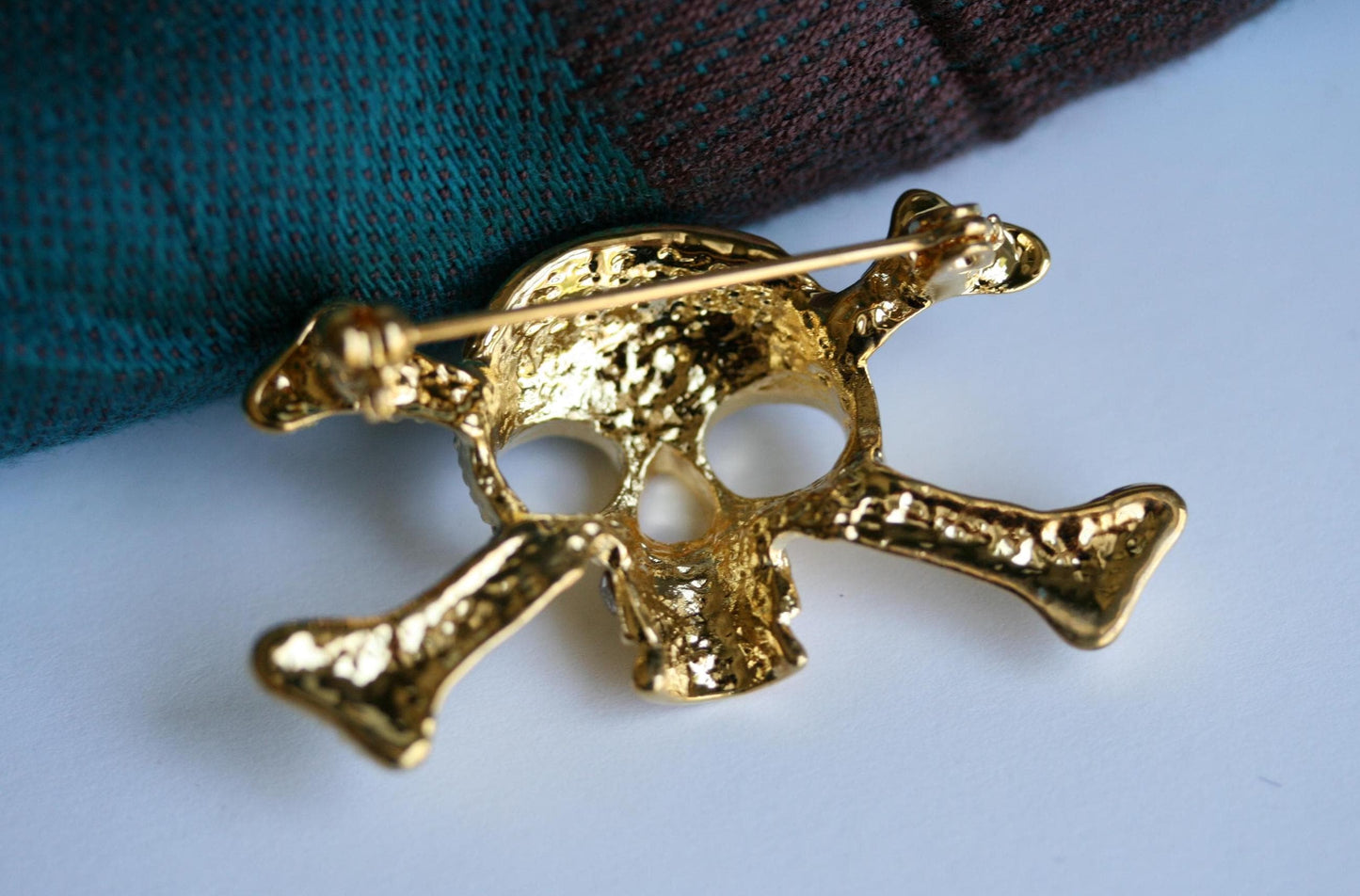 Skull Crossbones Gold Metal Blinged Rhinestones Brooch Crystal Skull Pin