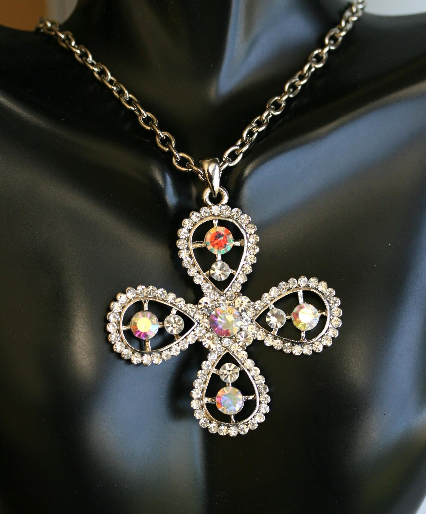 Cross Pendant With aurora aurora Gemstones AB Rainbow Crystal Cross Pendant Women's Necklace