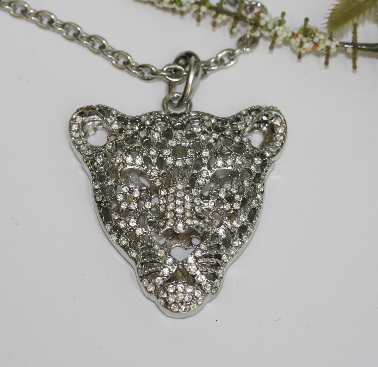 Vintage Silver-plated Leopard Tiger Head Crystal Pendant Chain Necklace