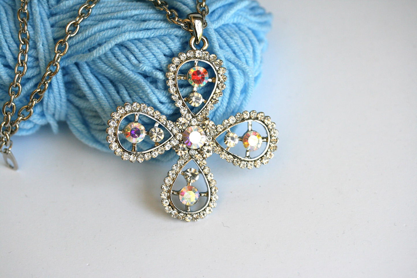 Cross Pendant With aurora aurora Gemstones AB Rainbow Crystal Cross Pendant Women's Necklace