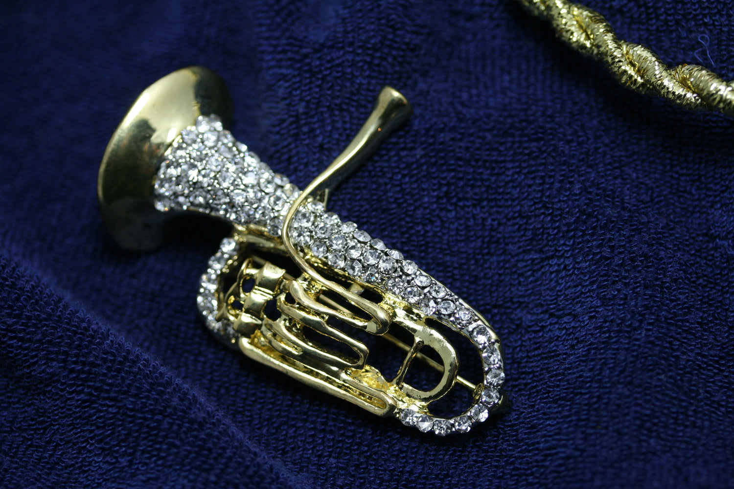 Instruments & Art