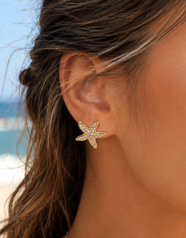 Rhinestone Starfish Post Earrings. Star Fish Stud Earrings. Beach Starfish Stud Bridal Wedding Earrings