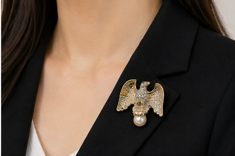 Rhinestone Gold Eagle Crystal Pearl Pin Small Dar Patriot Military USA Campaign Dar Brooch