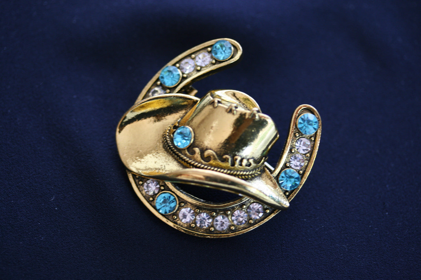 Just Love Jewels  Western Cowboy Hat Lucky Horseshoe Brooch special jewelry-Gift for cowgirls-