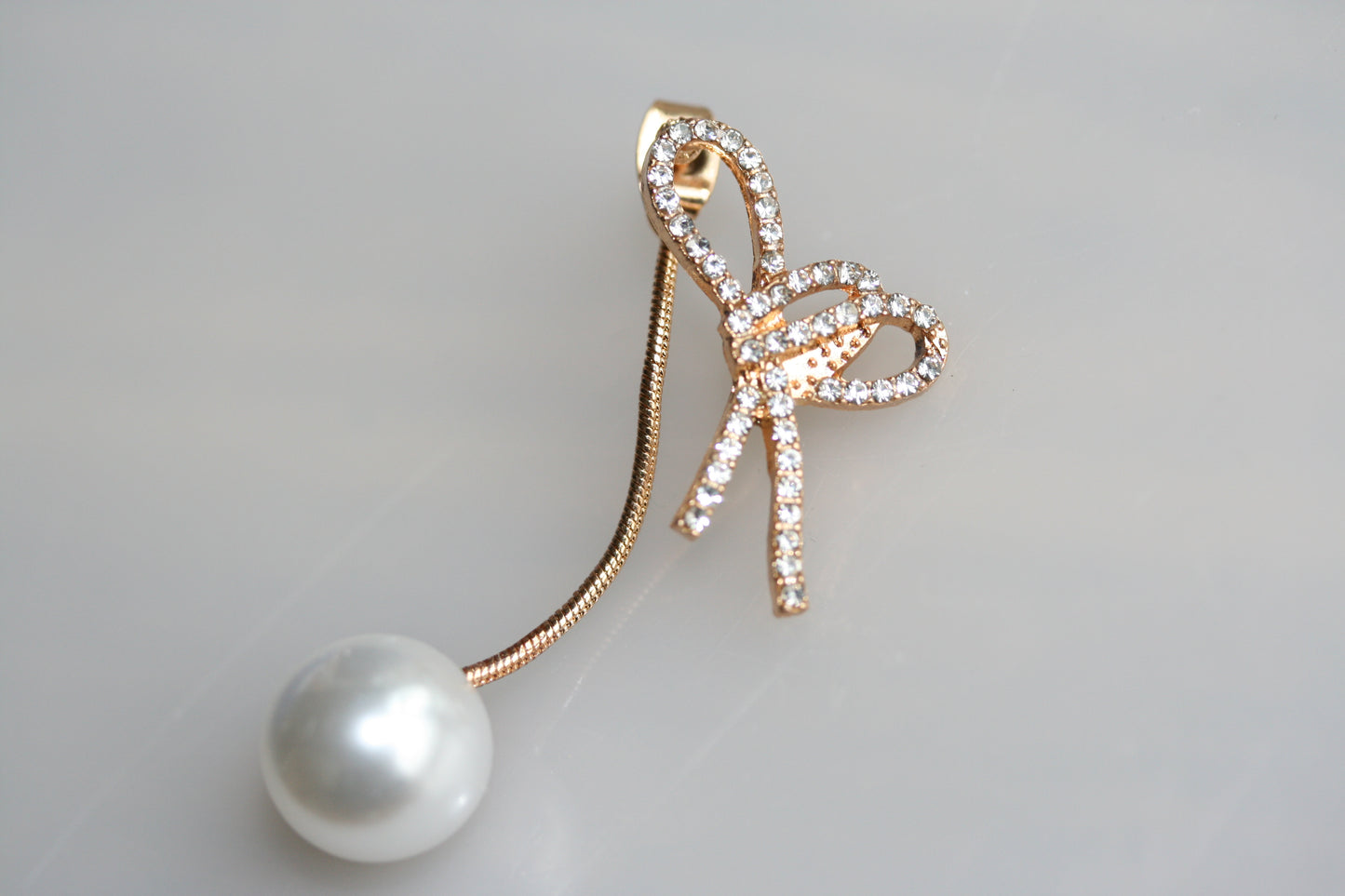 Sparkling Bow & Pearl Drop Earrings – Holiday Gift Delight