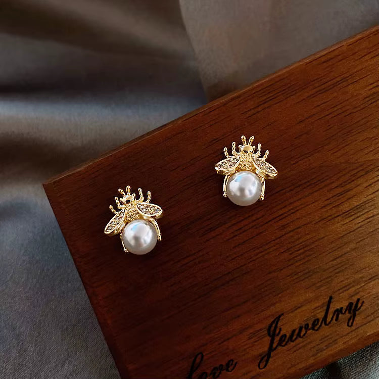 Crystal Bee & Pearl Stud Earrings – Perfect Gift for Her