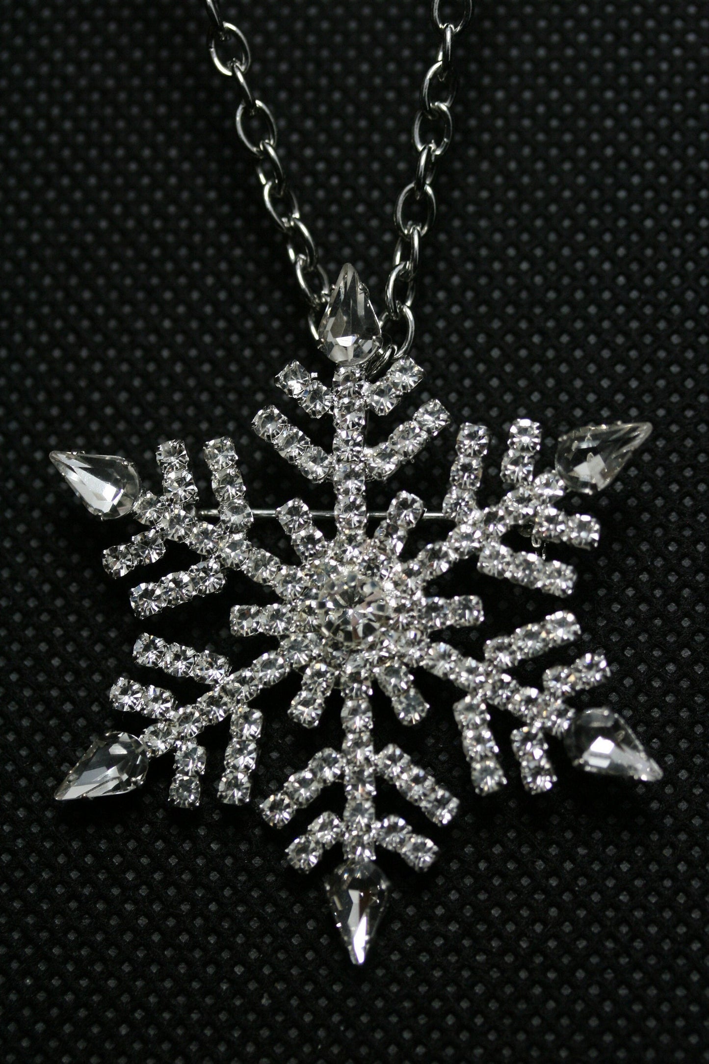 Crystal Winter Snowflake Flower Clear Rhinestone Elegant Christmas Brooch Pin and Pendant, Christmas Holiday Gift Jewelry