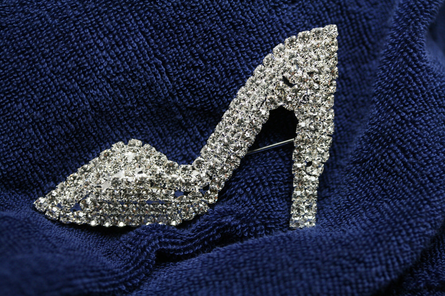 High Heel Shoe Stiletto Ice Clear Prong Set Rhinestone Crystal Brooch Pin