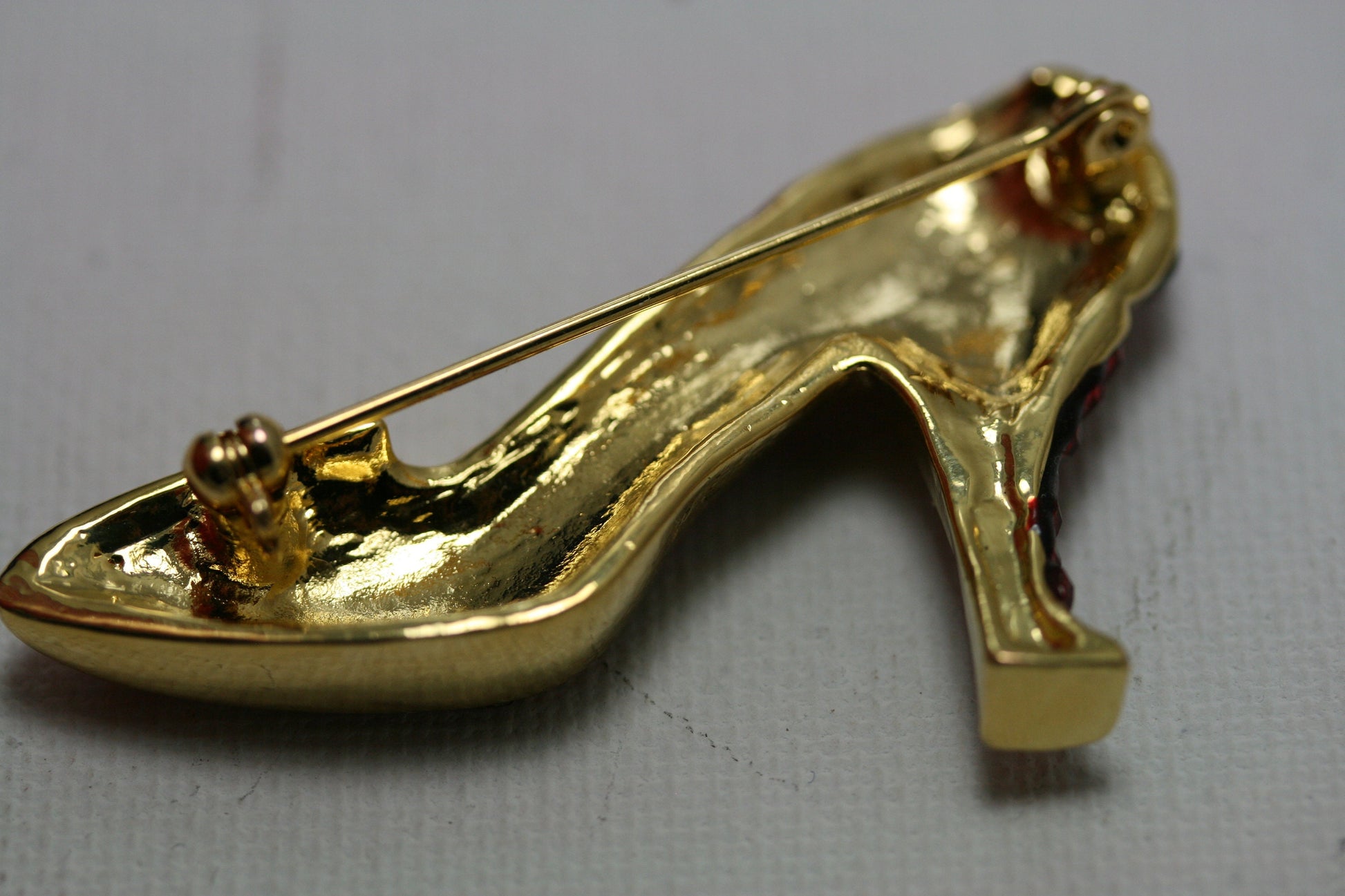 Vintage Ruby Red Crystal Rhinestone High Heel Shoe Fashion Pin Brooch
