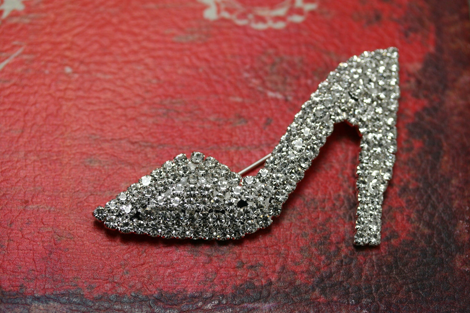 High Heel Shoe Stiletto Ice Clear Prong Set Rhinestone Crystal Brooch Pin