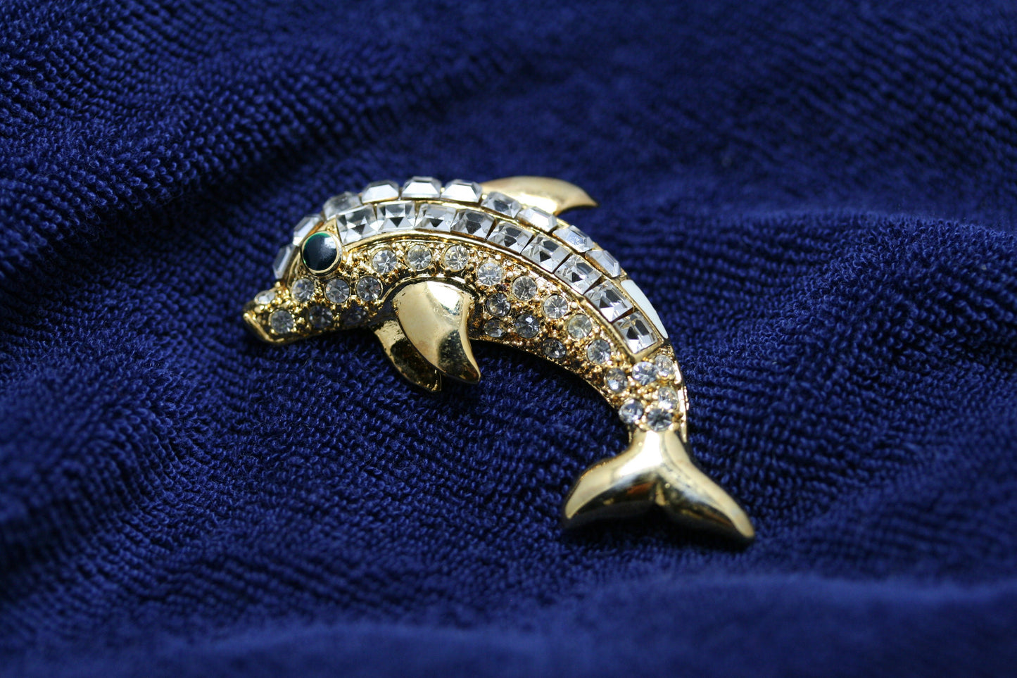 Gold Dolphin Brooch Pin Jewelry Clear Rhinestones Costume Fashion Jewelry