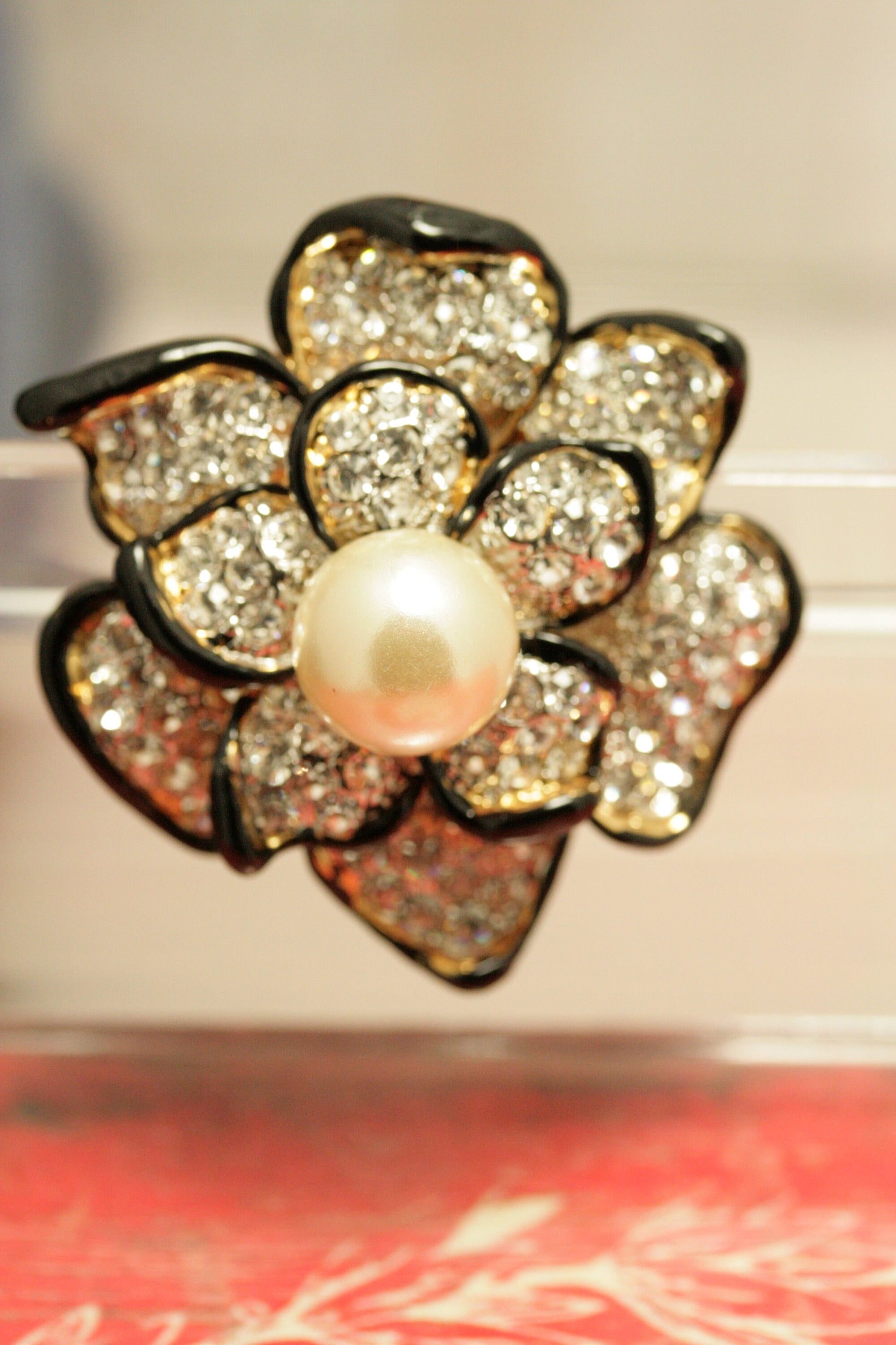 Vintage Pearl Rhinestone Flower Brooch Pin Silver-plate Alloy Faux Diamond Broach costume party dress Pin