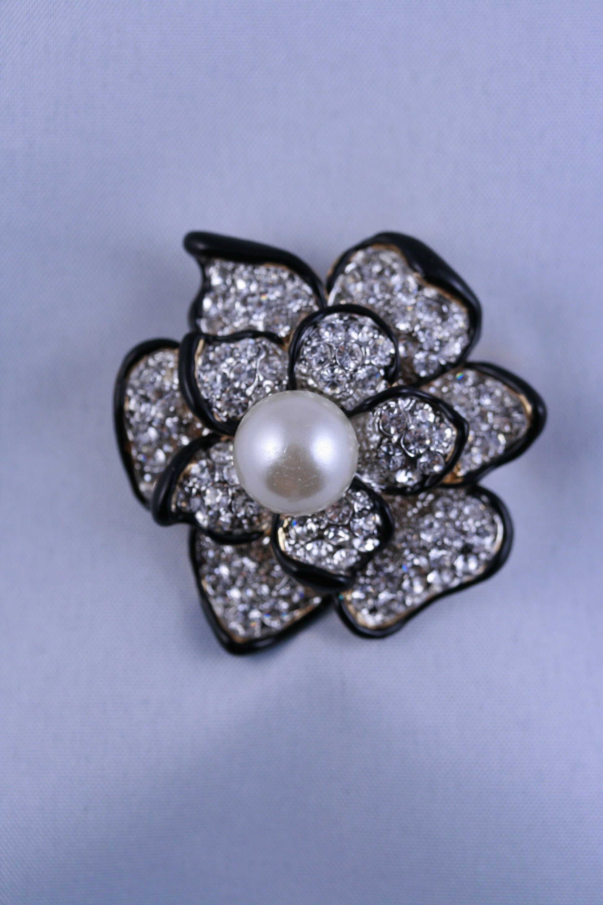 Vintage Pearl Rhinestone Flower Brooch Pin Silver-plate Alloy Faux Diamond Broach costume party dress Pin