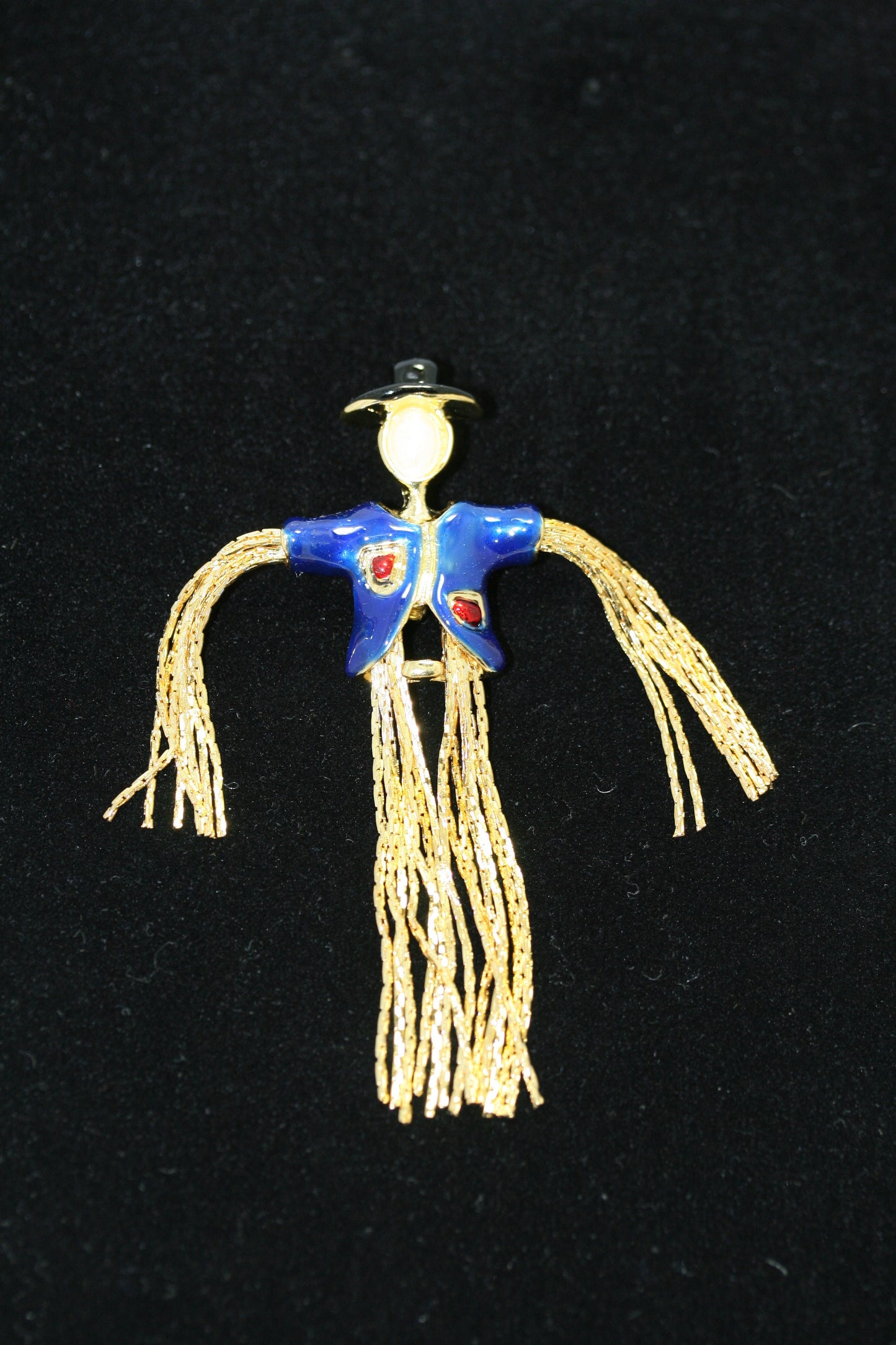 Moves Halloween Scarecrow With Pearl Pin Brooch
