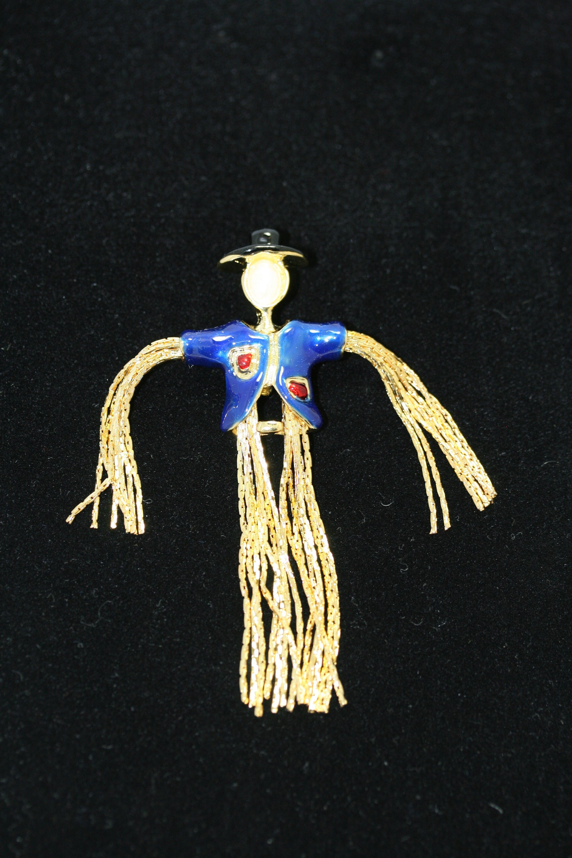 Moves Halloween Scarecrow With Pearl Pin Brooch