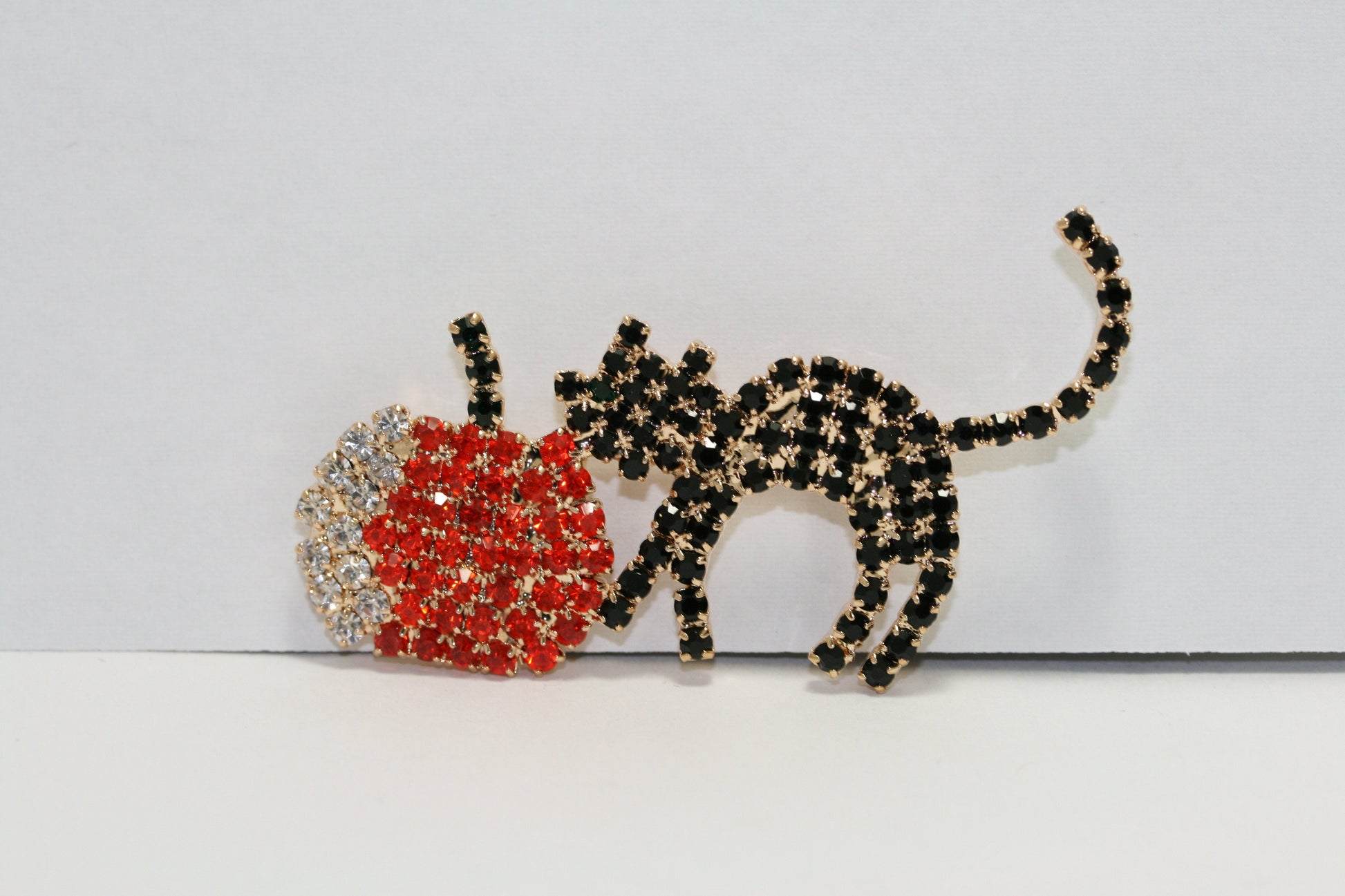 Austrian Rhinestone Black Cat and Pumpkin Halloween Brooch Pin, Black Cat Crystal Pin, Pumpkin Pin, Halloween Jewelry