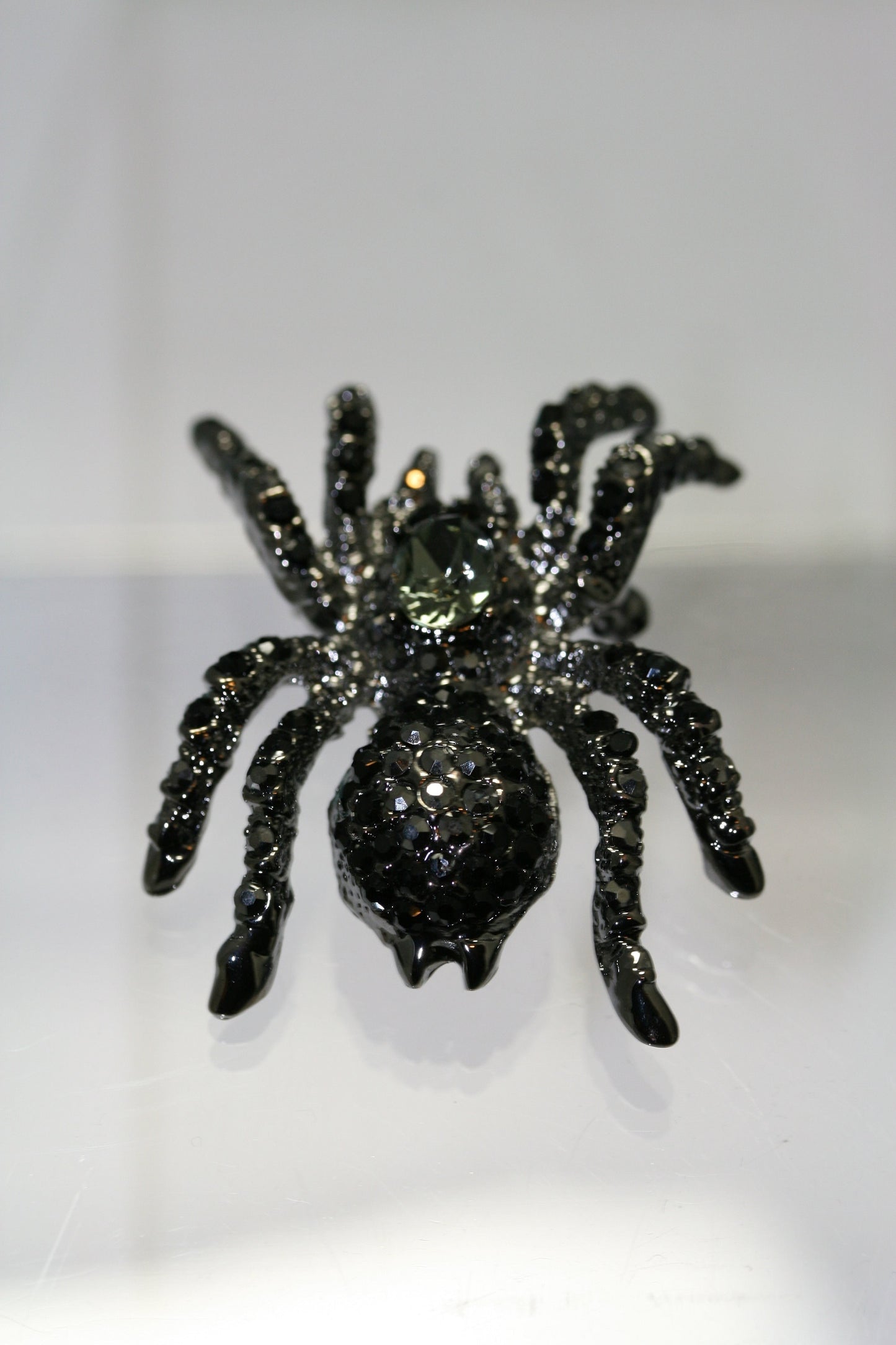 Vintage 3D Rhinestone Halloween spider brooch, aurora borealis rhinestone spider pin, black spider brooch, black rhinestone Jewelry
