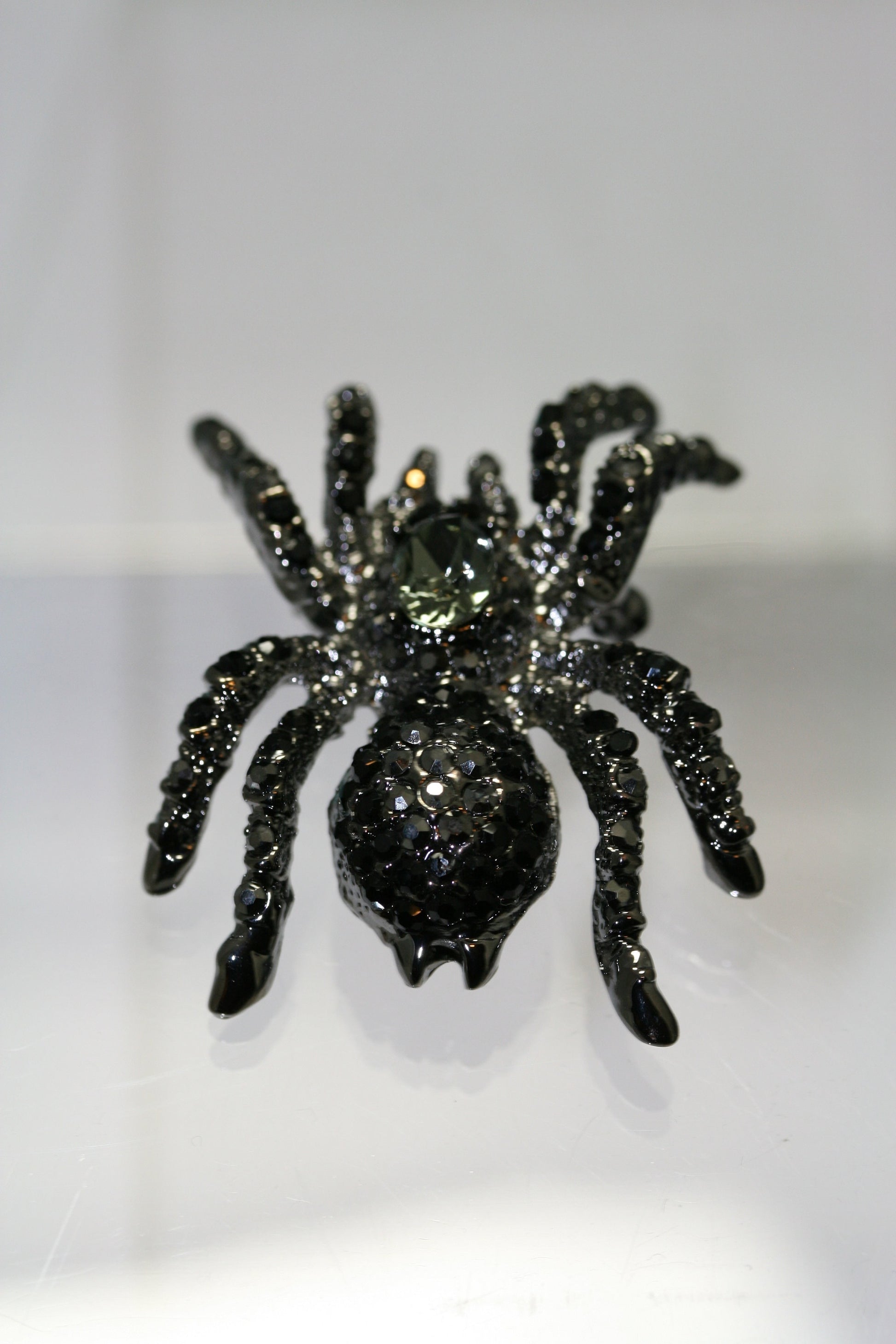 Vintage 3D Rhinestone Halloween spider brooch, aurora borealis rhinestone spider pin, black spider brooch, black rhinestone Jewelry