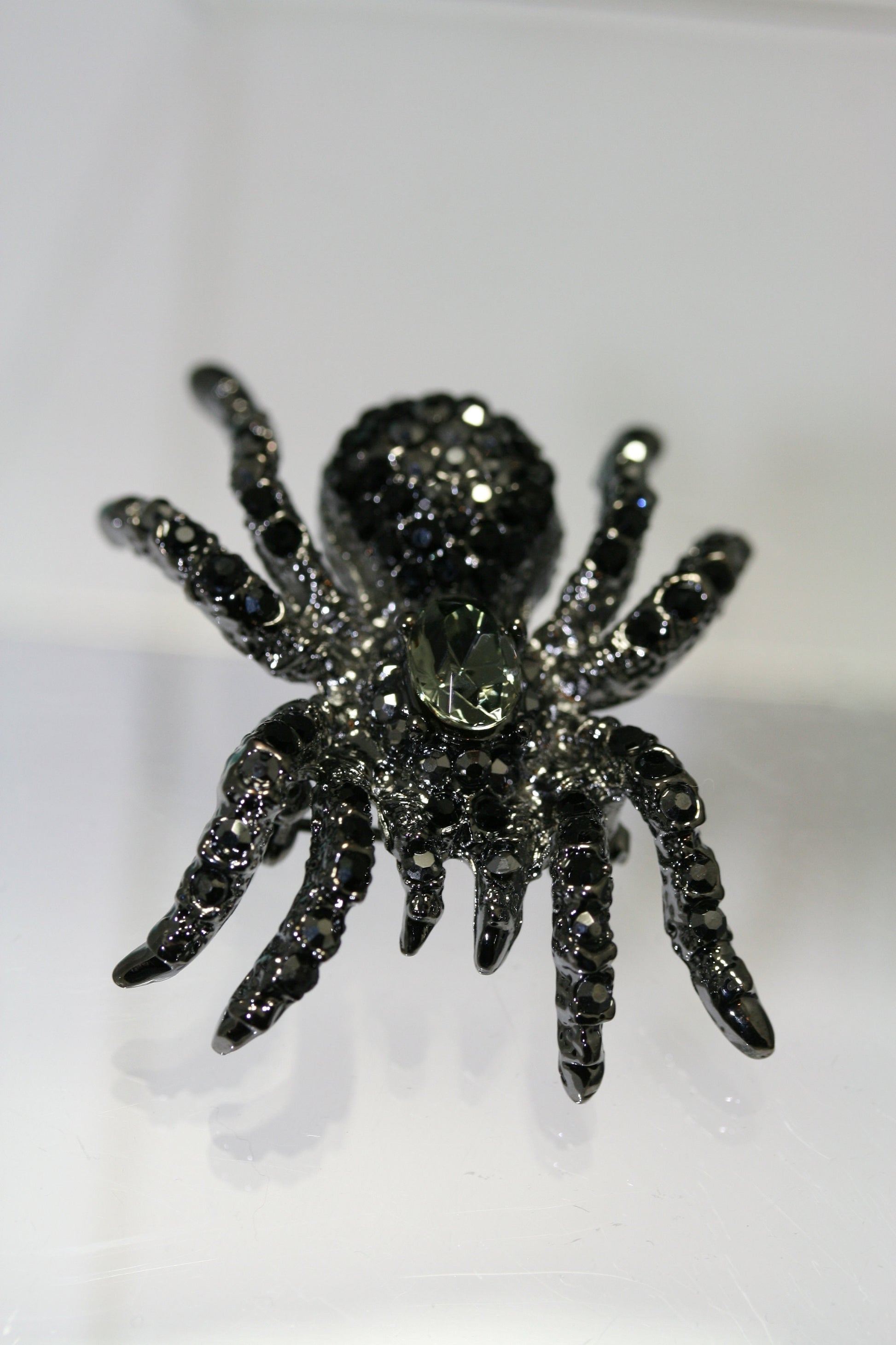 Vintage 3D Rhinestone Halloween spider brooch, aurora borealis rhinestone spider pin, black spider brooch, black rhinestone Jewelry