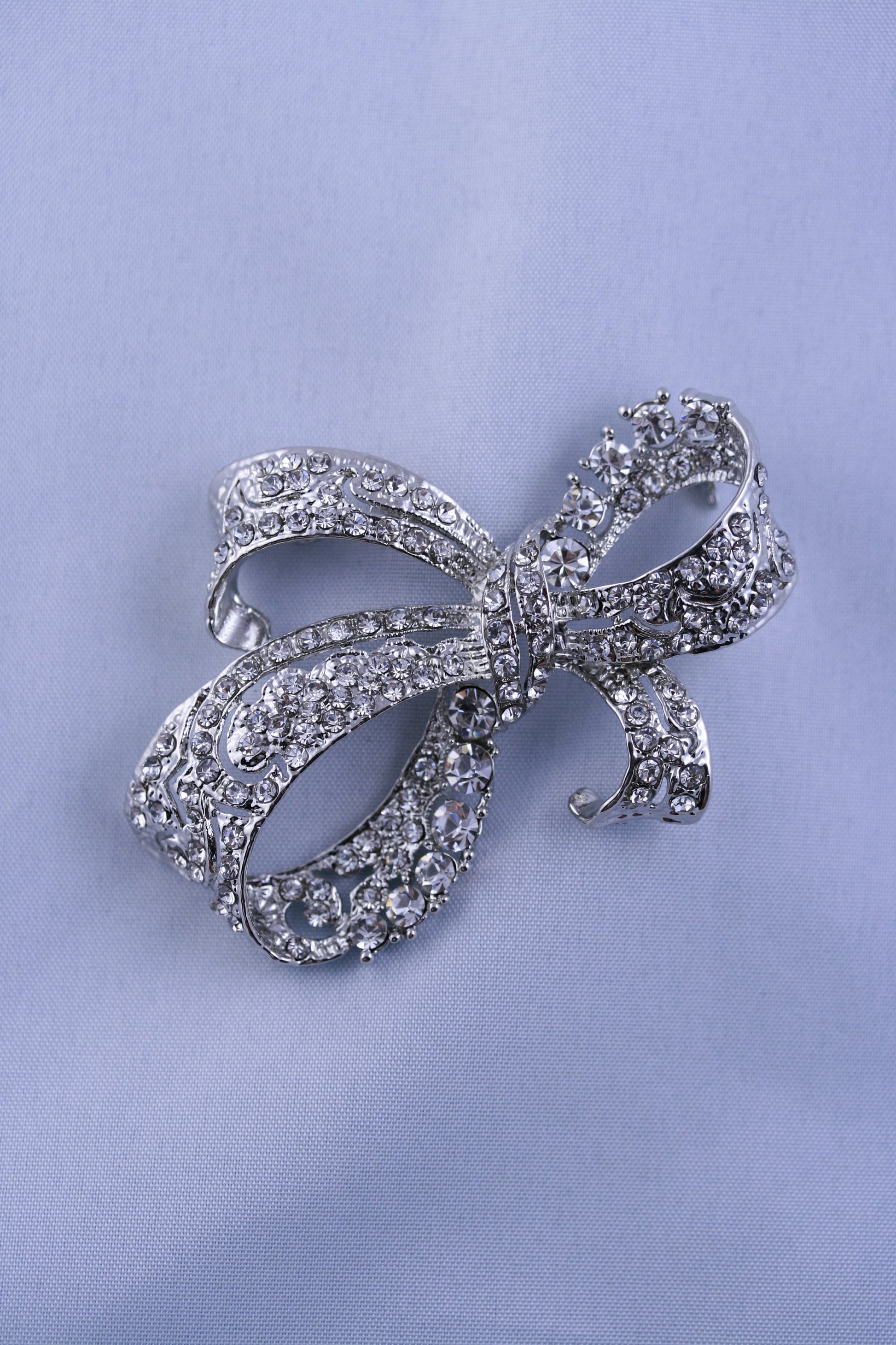 Rhinestone Fashion Ribbon Bowknot Bow Tie Flower Brooch Retro Diamond Exquisite Brooch For Wedding Bridal Invitation Decoration