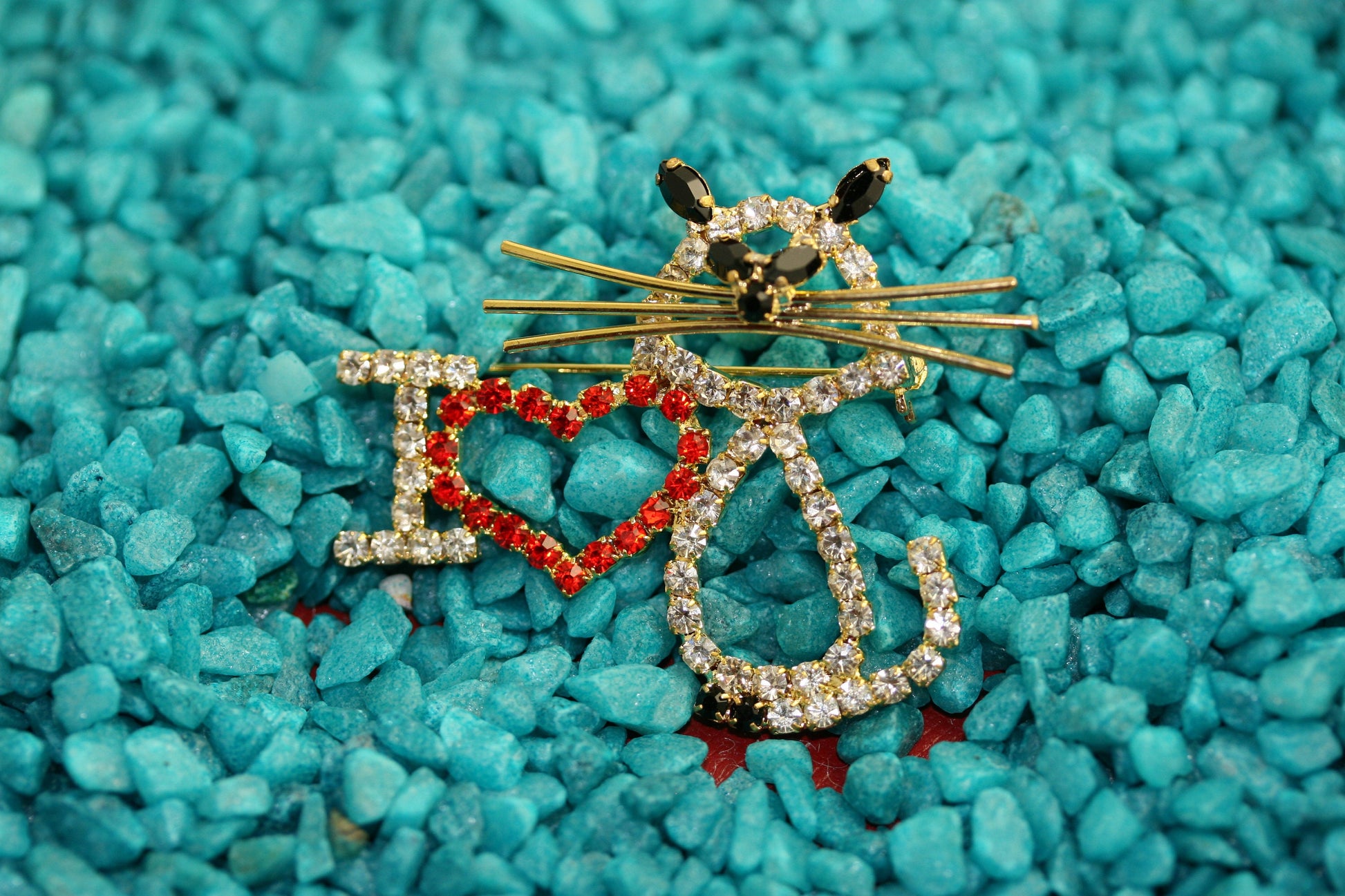 vintage I Heart Love Cat Body Kitty Prong Set Rhinestone Brooch pin Gold