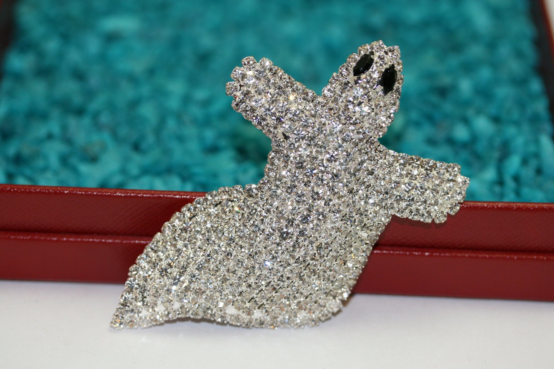 Vintage Jewelry Giant Adorable Rhinestone Spooky Flying Ghost Halloween Pin Brooch