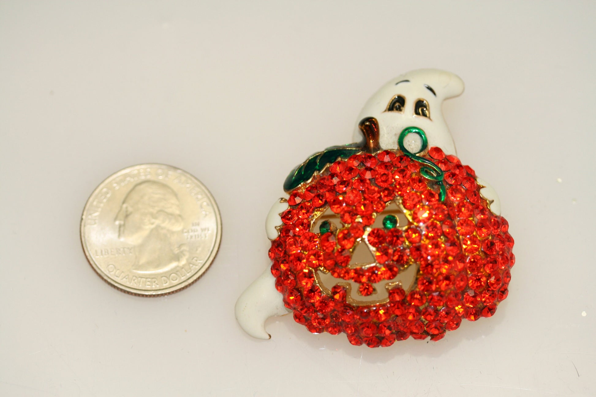 Halloween Vintage GHOST With PUMPKIN Spooky Holiday Brooch Pin