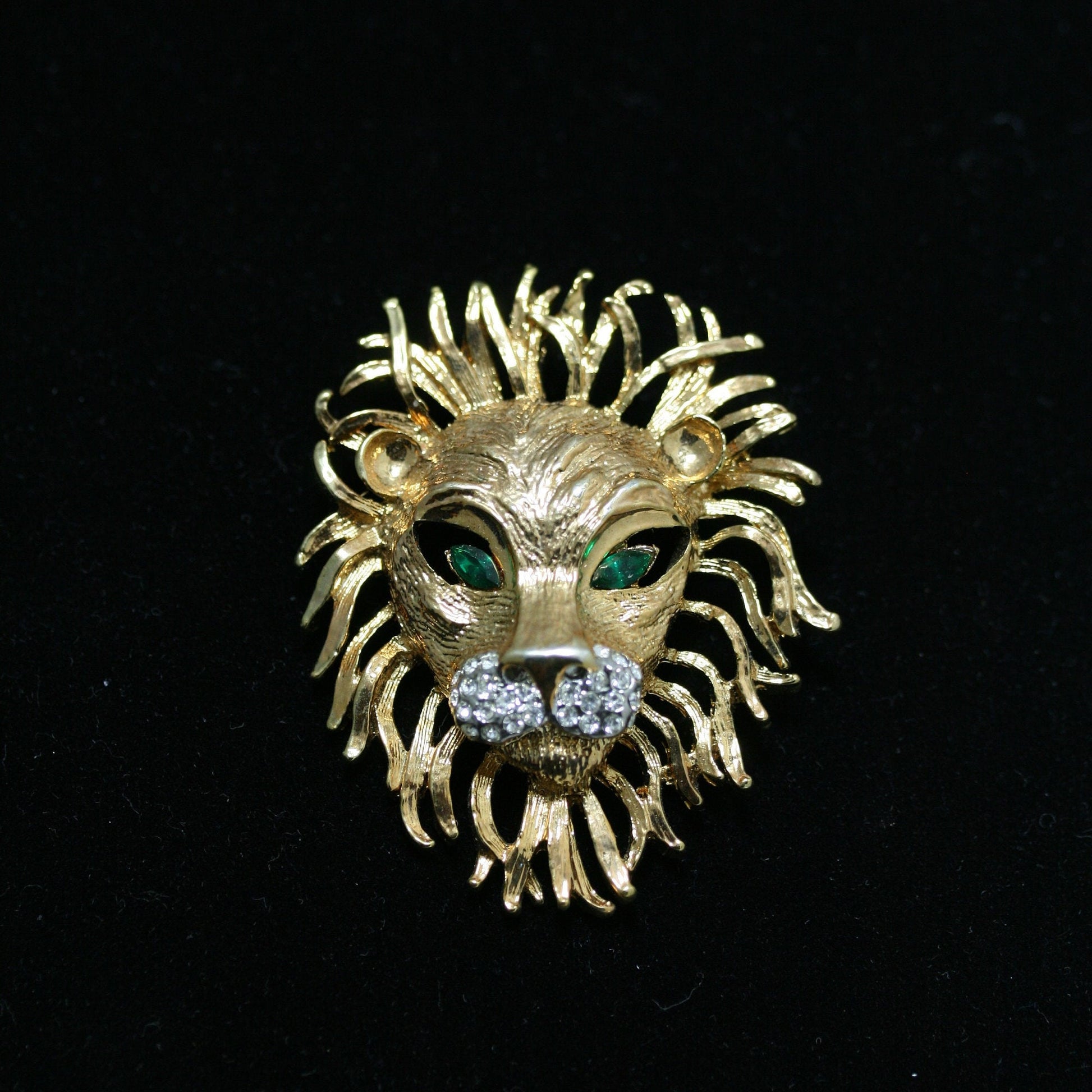 Large 3D LION Head Cat Green Eyes Rhinestone Brooch Pin And Pendant In Gold-tone