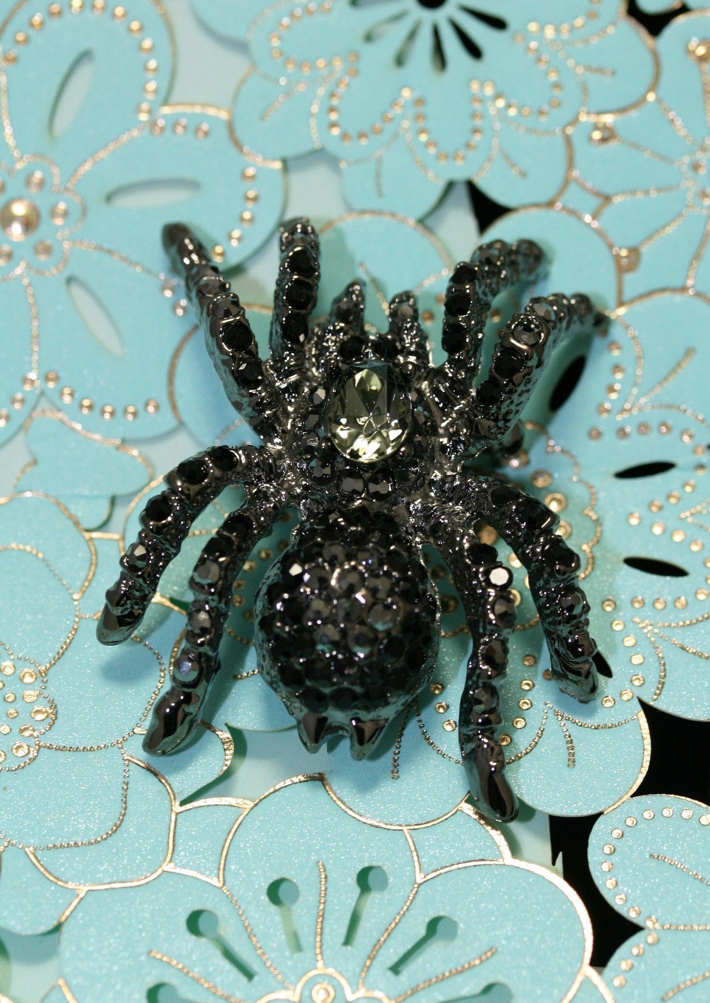 Vintage 3D Rhinestone Halloween spider brooch, aurora borealis rhinestone spider pin, black spider brooch, black rhinestone Jewelry