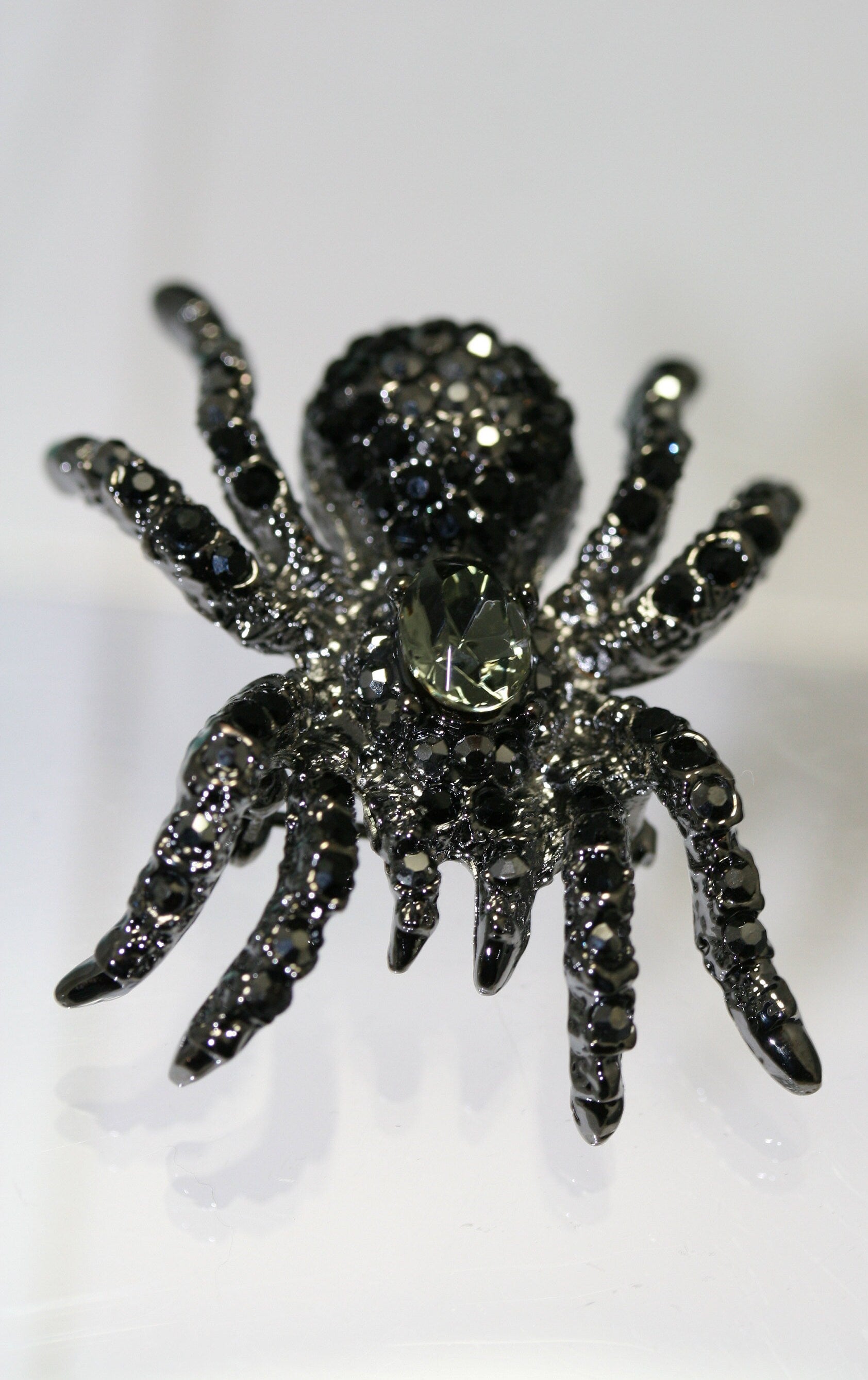 Vintage 3D Rhinestone Halloween spider brooch, aurora borealis rhinestone spider pin, black spider brooch, black rhinestone Jewelry