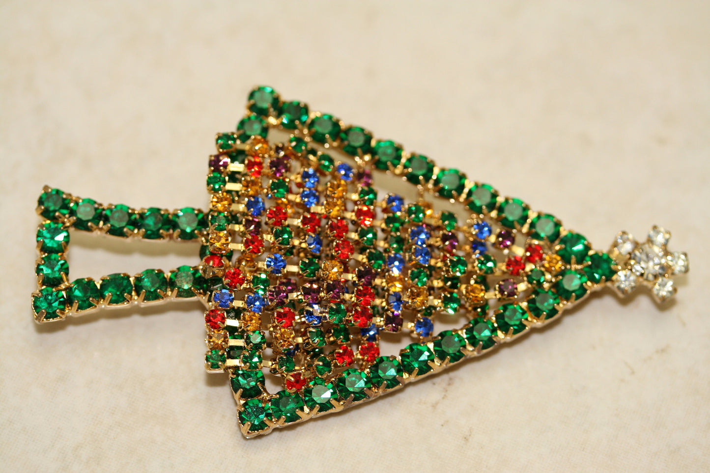 Vintage Rhinestone Prong-set Christmas Tree Brooch Pin, Holiday Christmas Jewelry