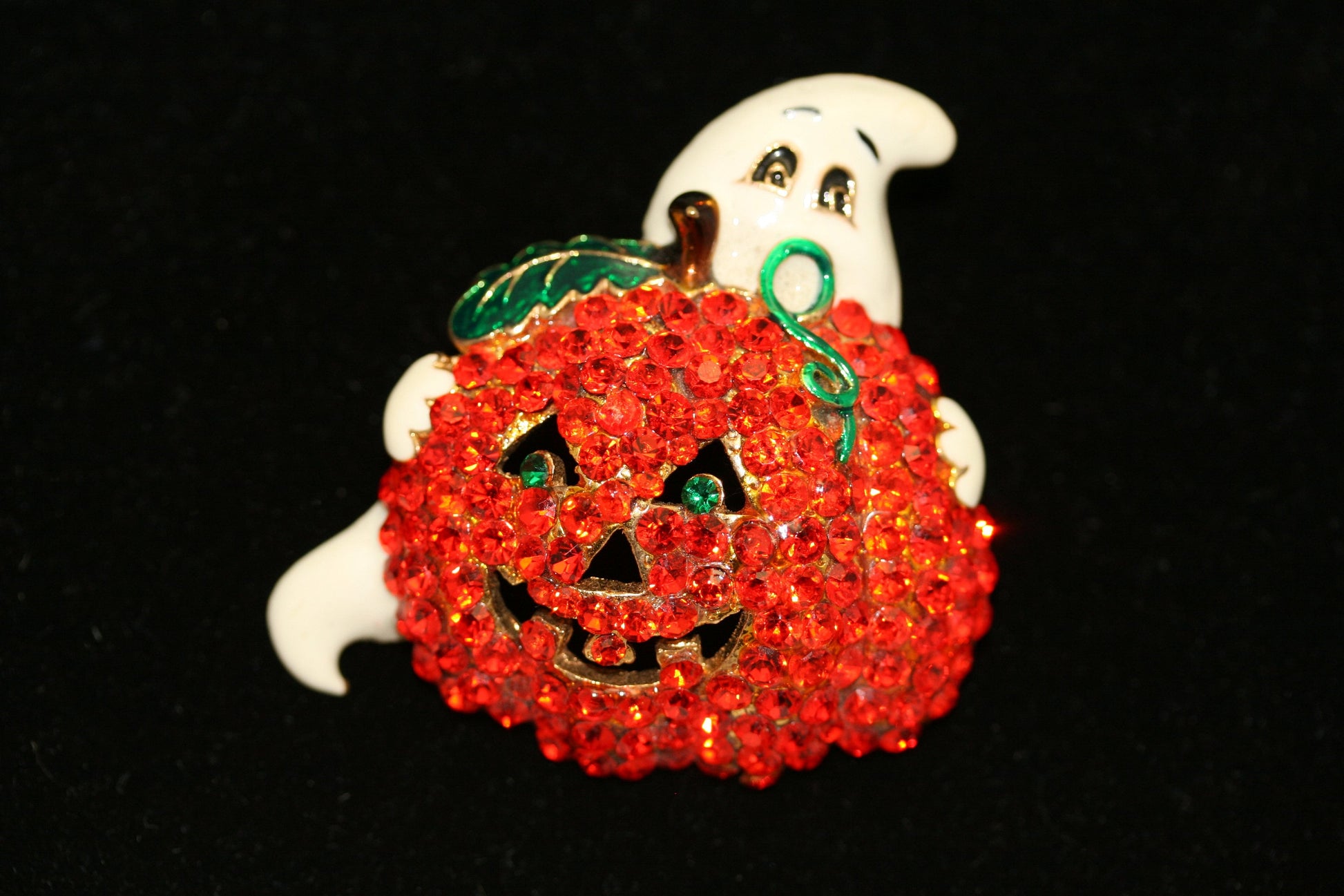 Halloween Vintage GHOST With PUMPKIN Spooky Holiday Brooch Pin