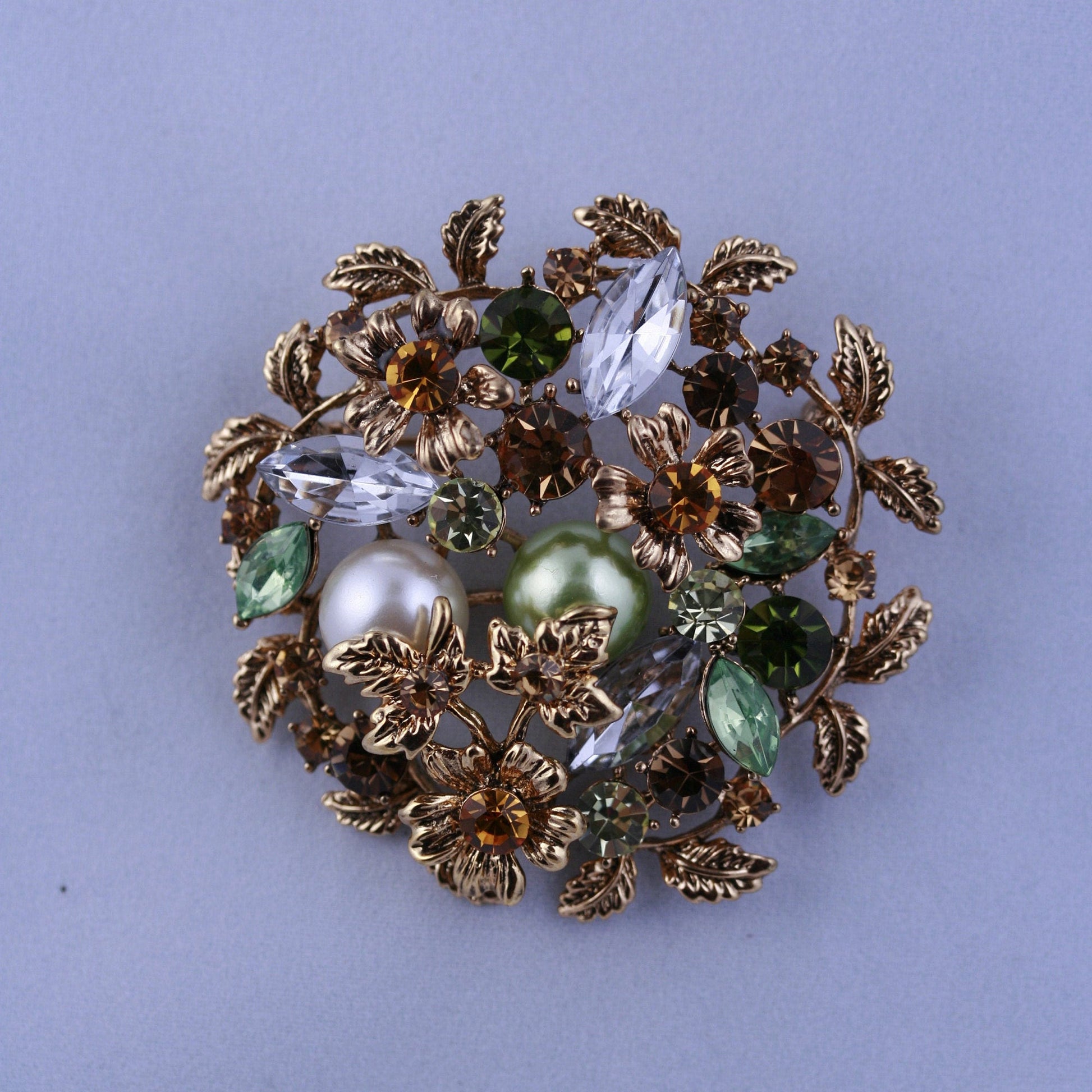 Round 3D Christmas Flower Wreath Brooch, Vintage CZ Crystal and Pearl Pin, Exquisite Luxury Christmas Fall Jewelry