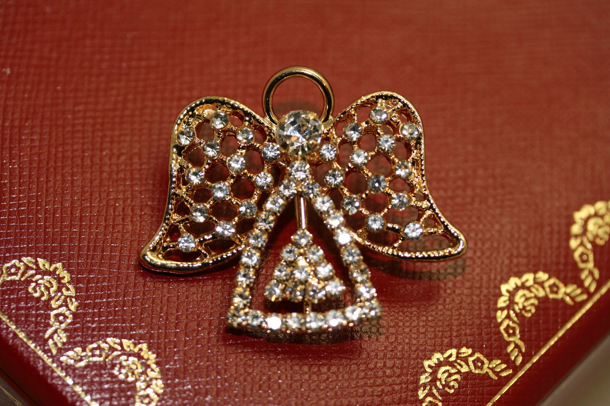 Vintage rhinestone angel pin brooch, heavenly angel pin, Christmas Jewelry, angel jewelry