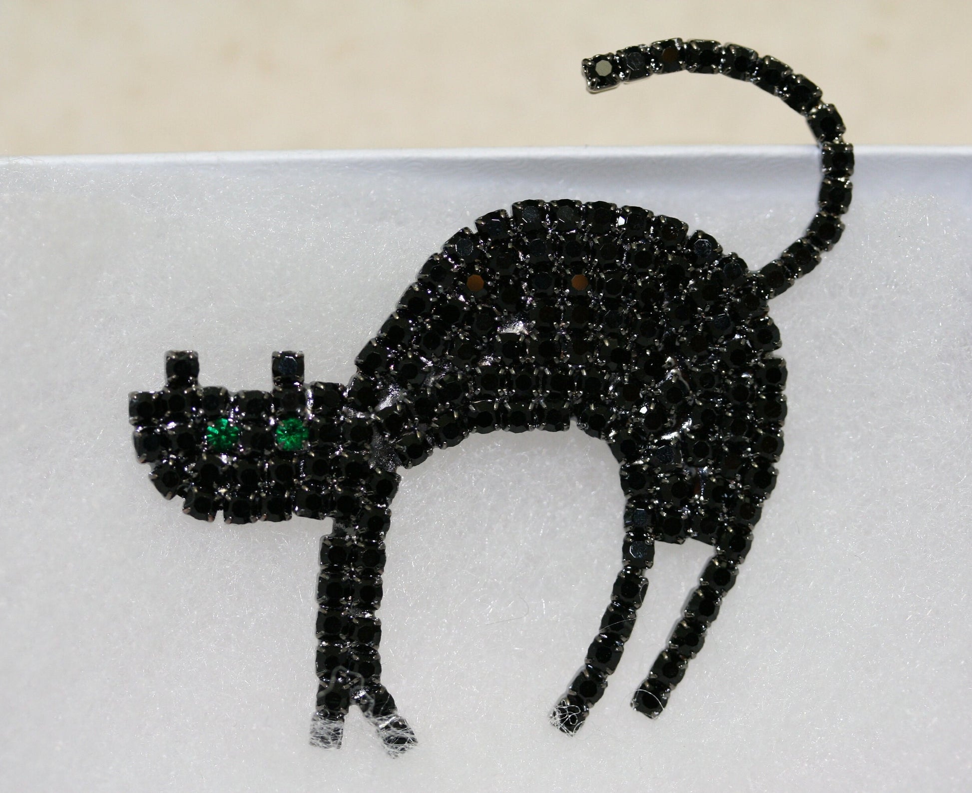 Black Cat Pin, Rhinestone Halloween Black Spooky Cat Brooch Pin, Crystal Black Cat Brooch