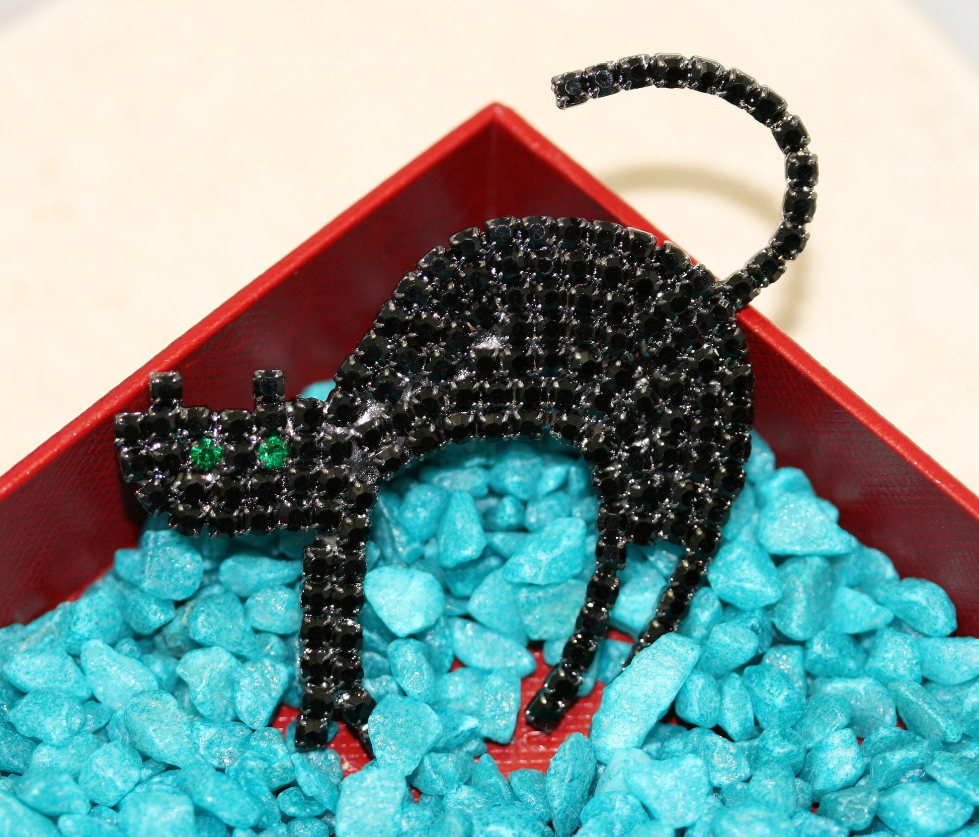 Black Cat Pin, Rhinestone Halloween Black Spooky Cat Brooch Pin, Crystal Black Cat Brooch