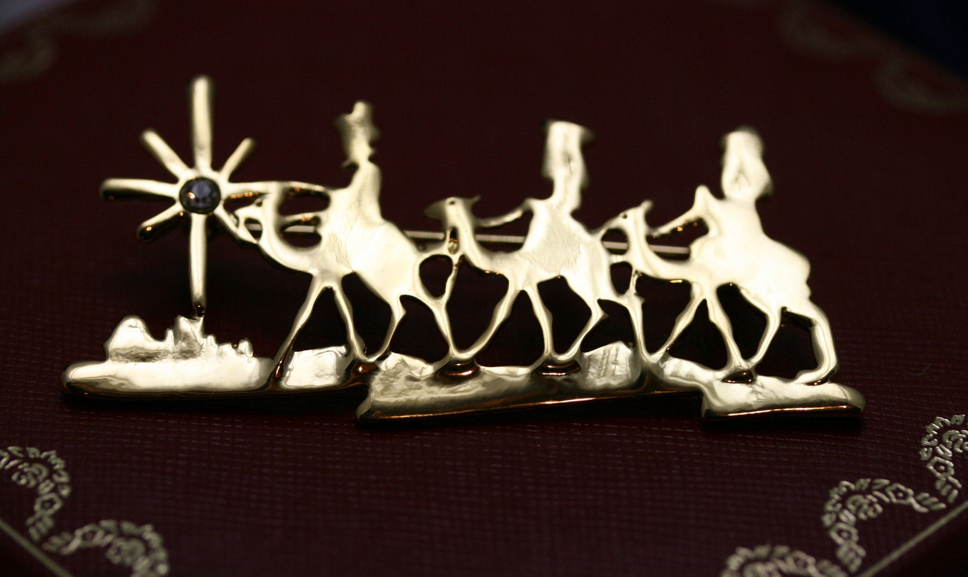 Vintage Gold Tone Three Wise Men Brooch Pin, Holiday Jewelry, Christmas Jewelry