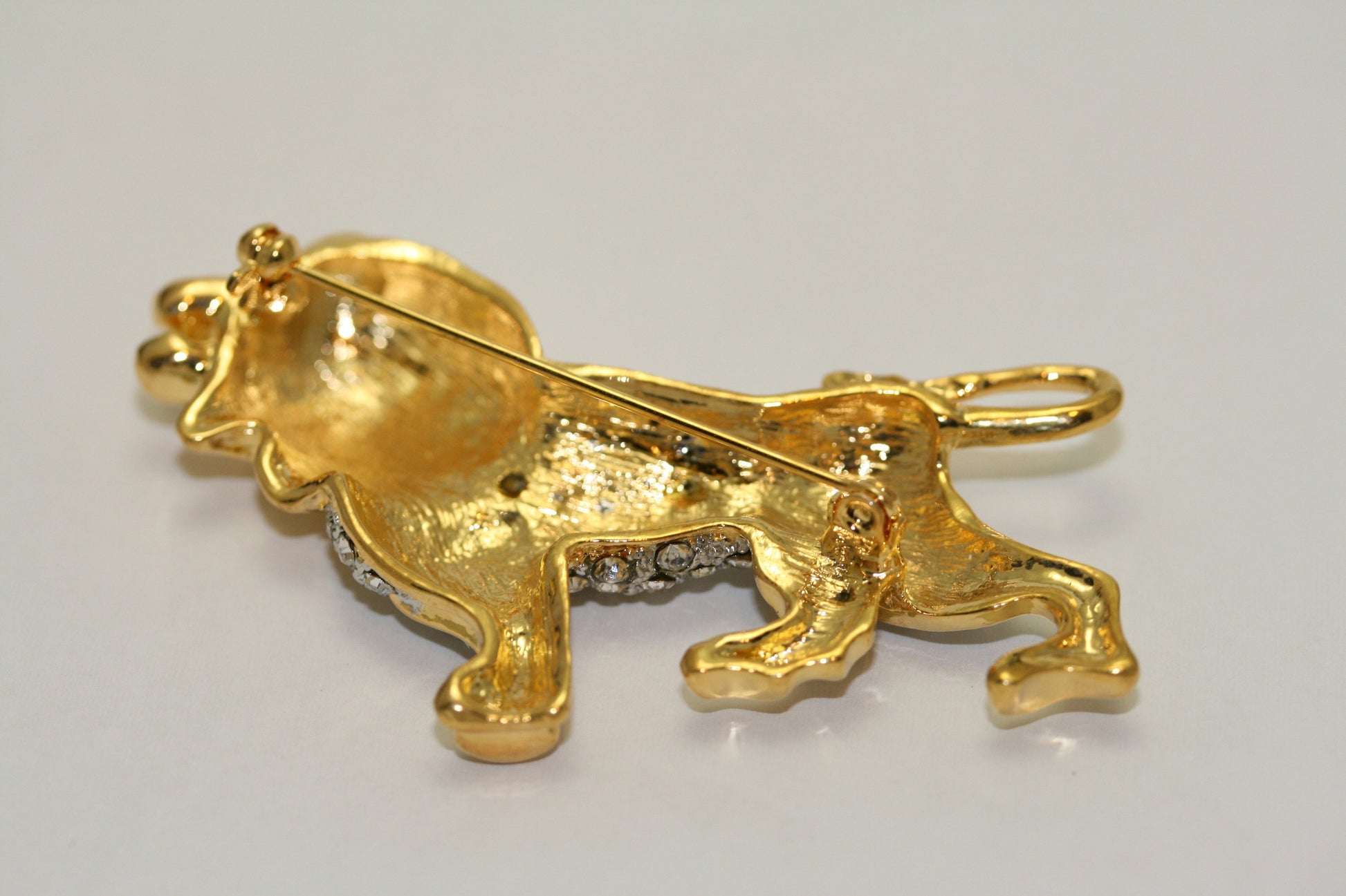 Rhinestone Gold-tone Vintage Majestic Lion Brooch Pin