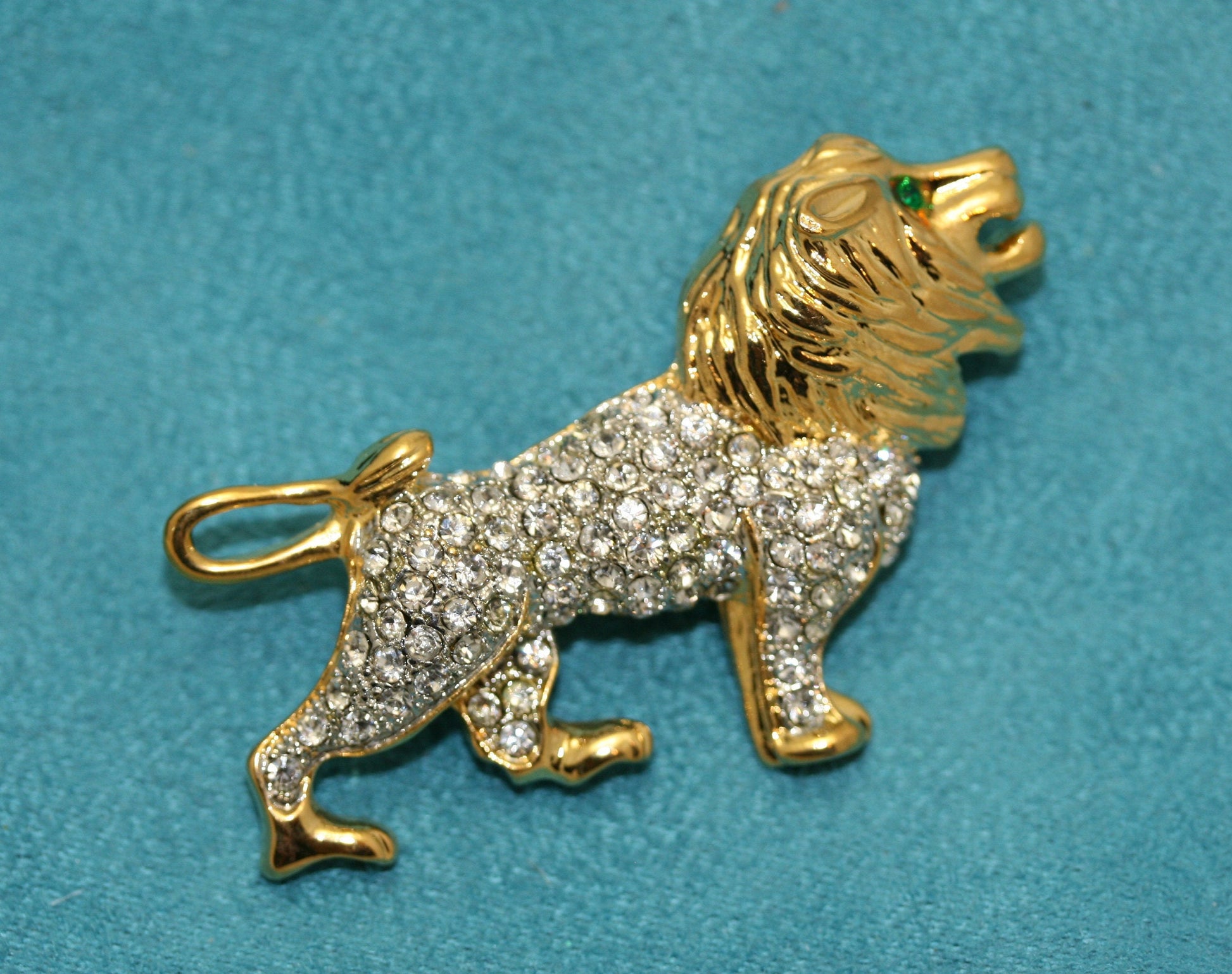 Rhinestone Gold-tone Vintage Majestic Lion Brooch Pin