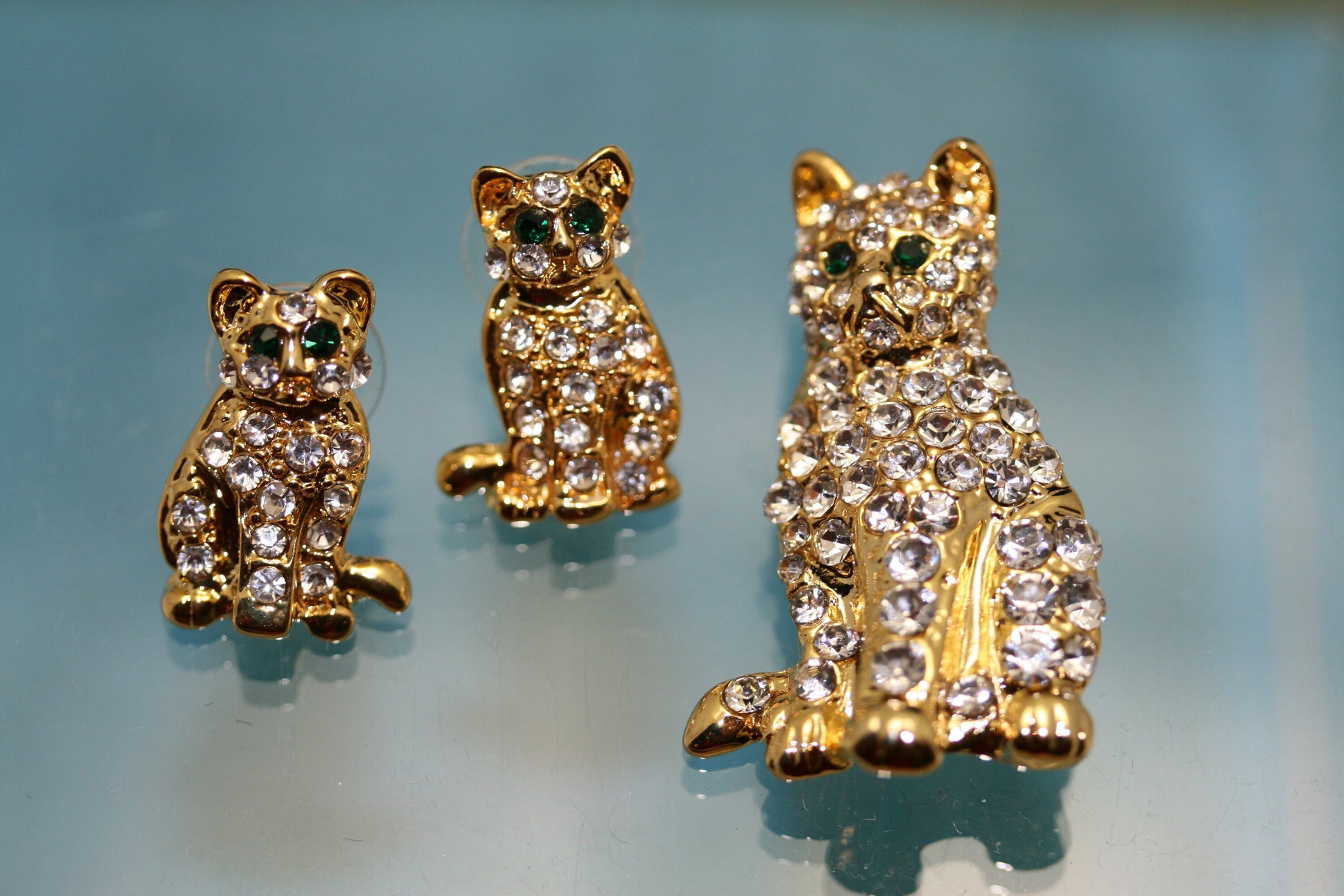 Rhinestones Gold-Tone Cat Brooch, Pin & Post Earring Set, Crystal Cat Pin Brooch, Cat Earrings.