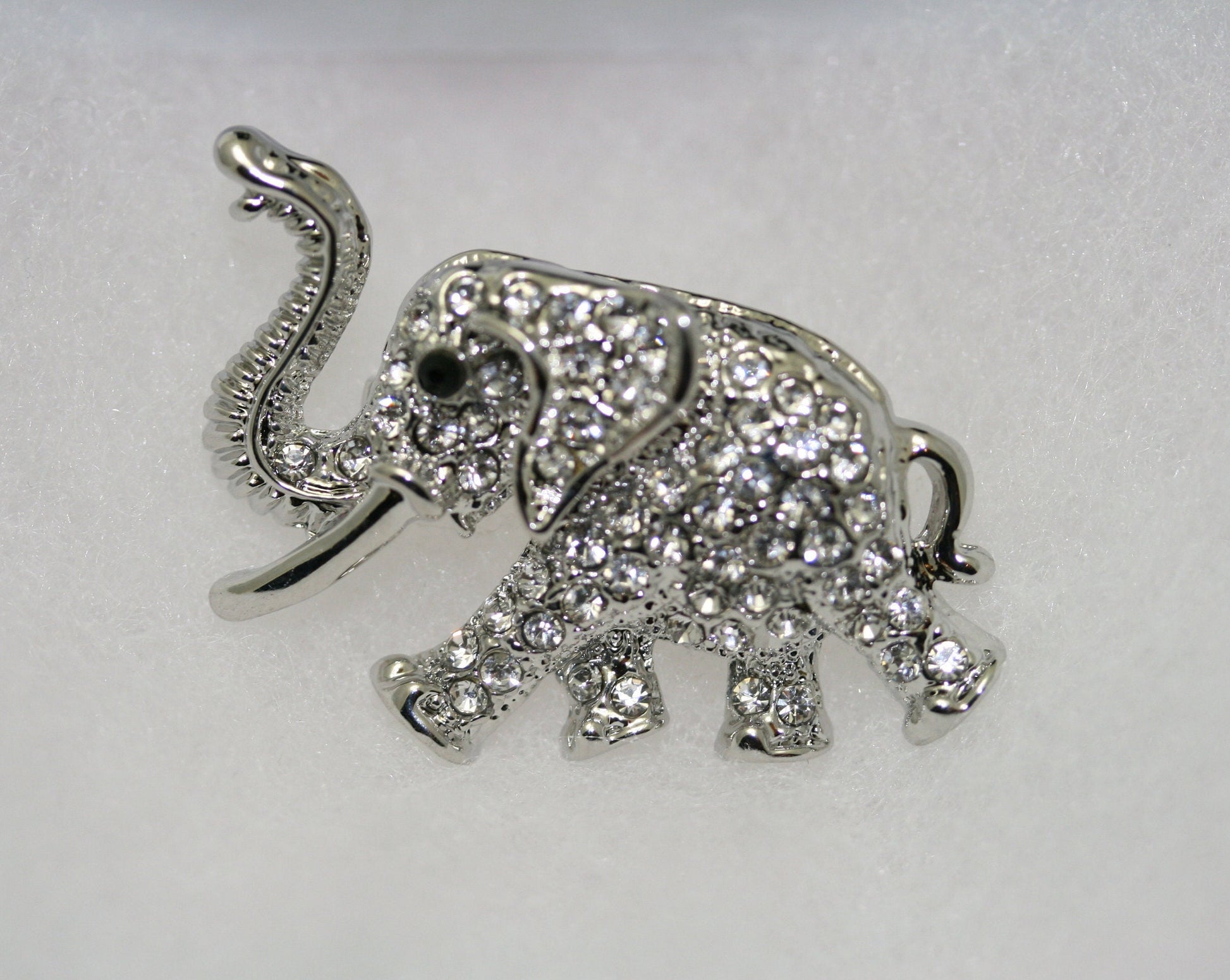 RHINESTONE ELEPHANT BROOCH! Adorable Animal Luck Pin, Crystal Animal Accessory Jewelry