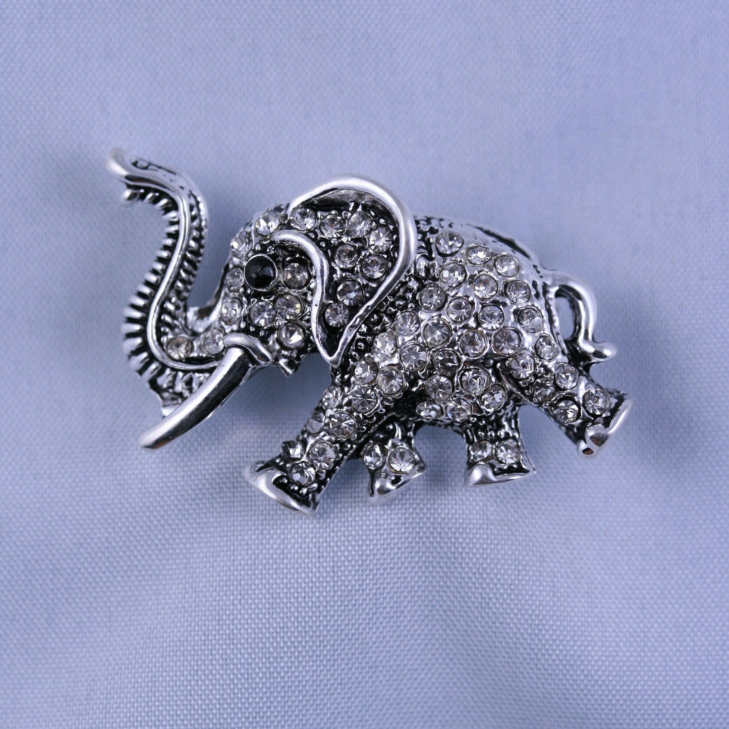 RHINESTONE ELEPHANT BROOCH! Adorable Animal Luck Pin, Crystal Animal Accessory Jewelry