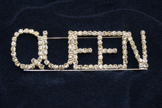 Large QUEEN Crystal Rhinestone in Block Letters Pin Brooch New