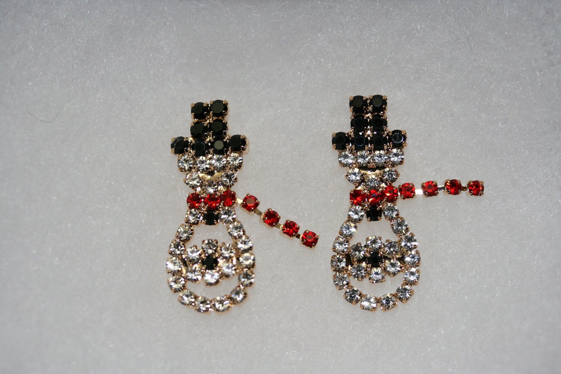 Rhinestone Christmas Snowman Earring, Christmas Stud Earring, Holiday Jewelry